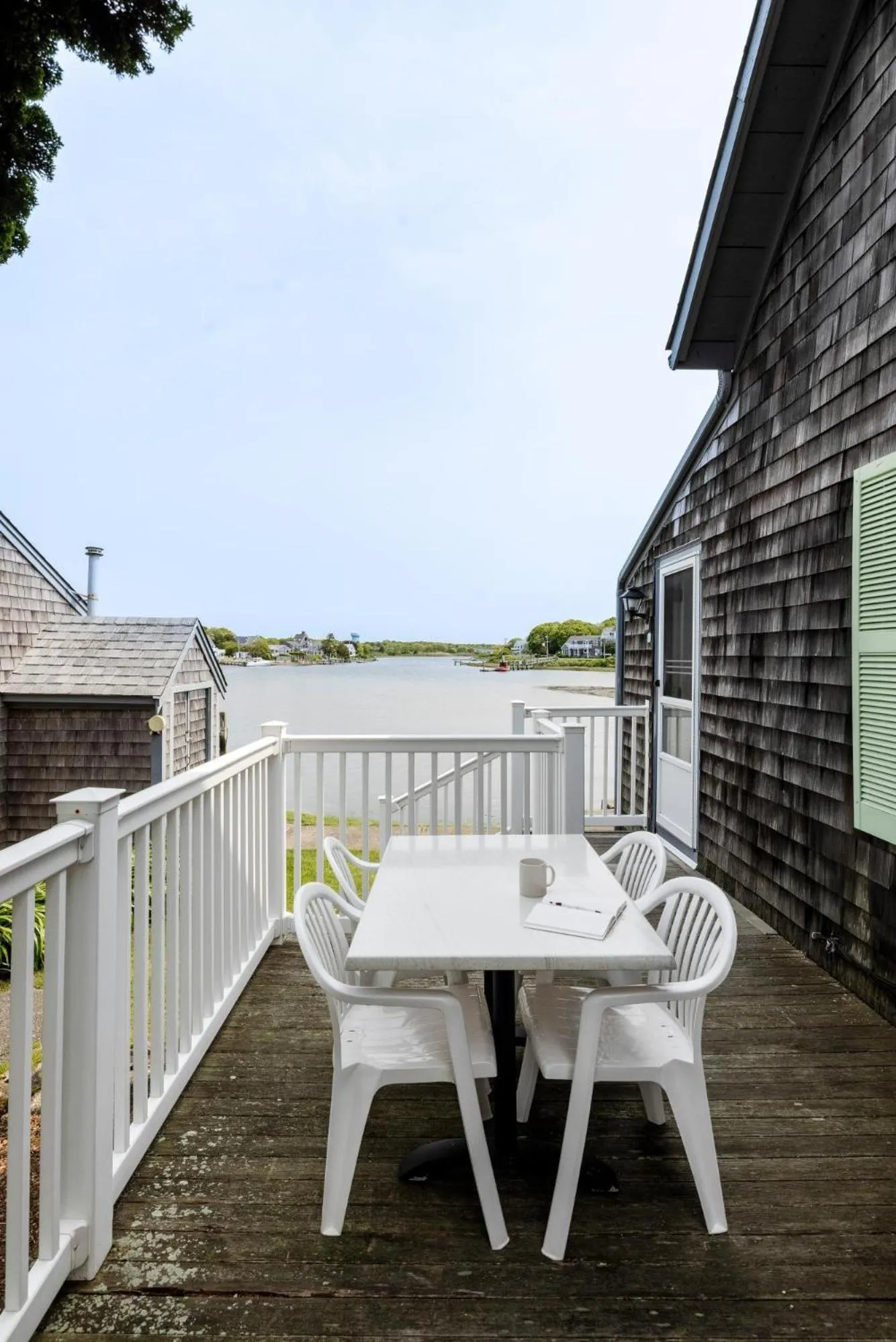 Property building in Green Harbor Resort