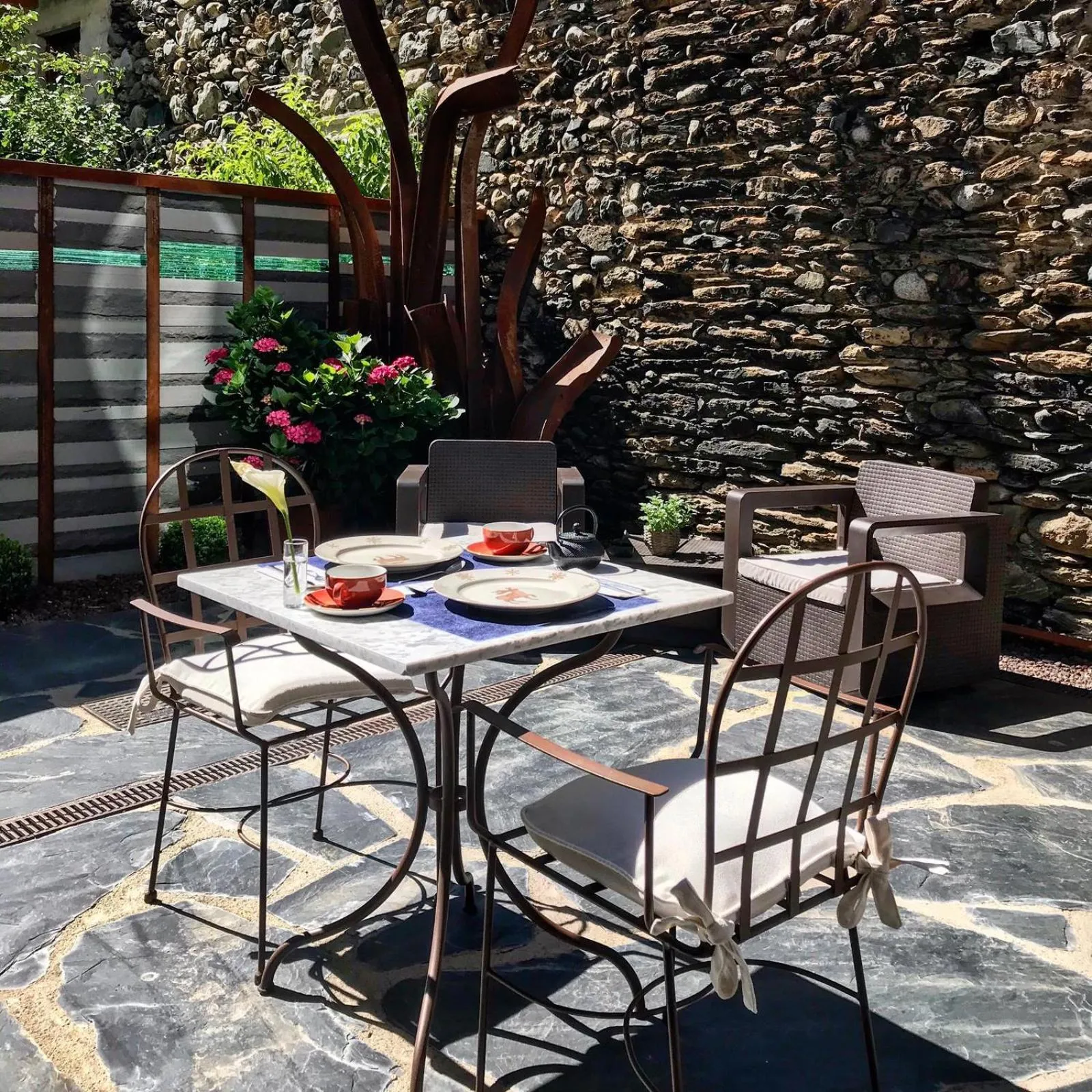 Garden in Hotel Boutique La Neu