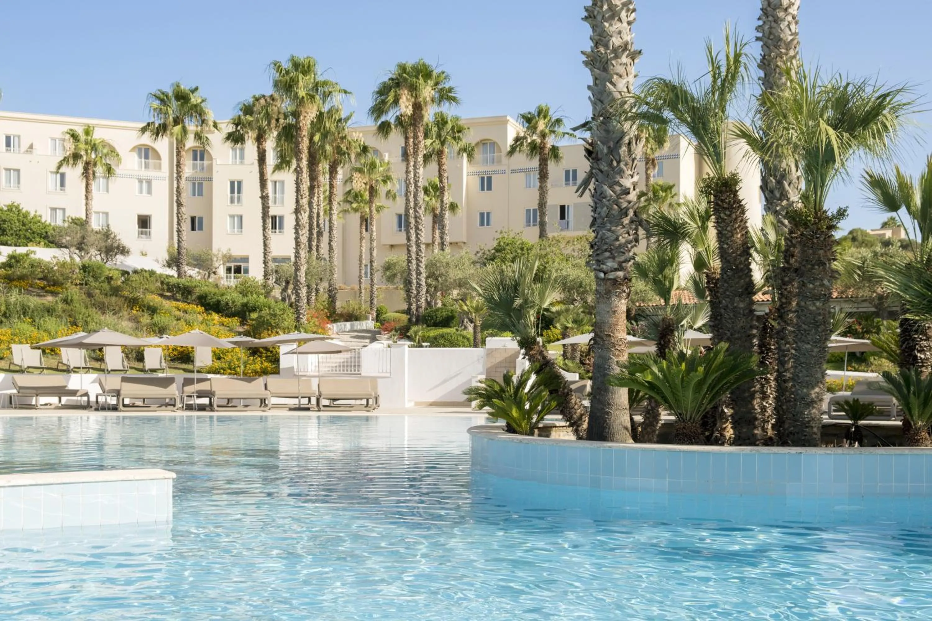 Swimming pool in Costanza Charme Club