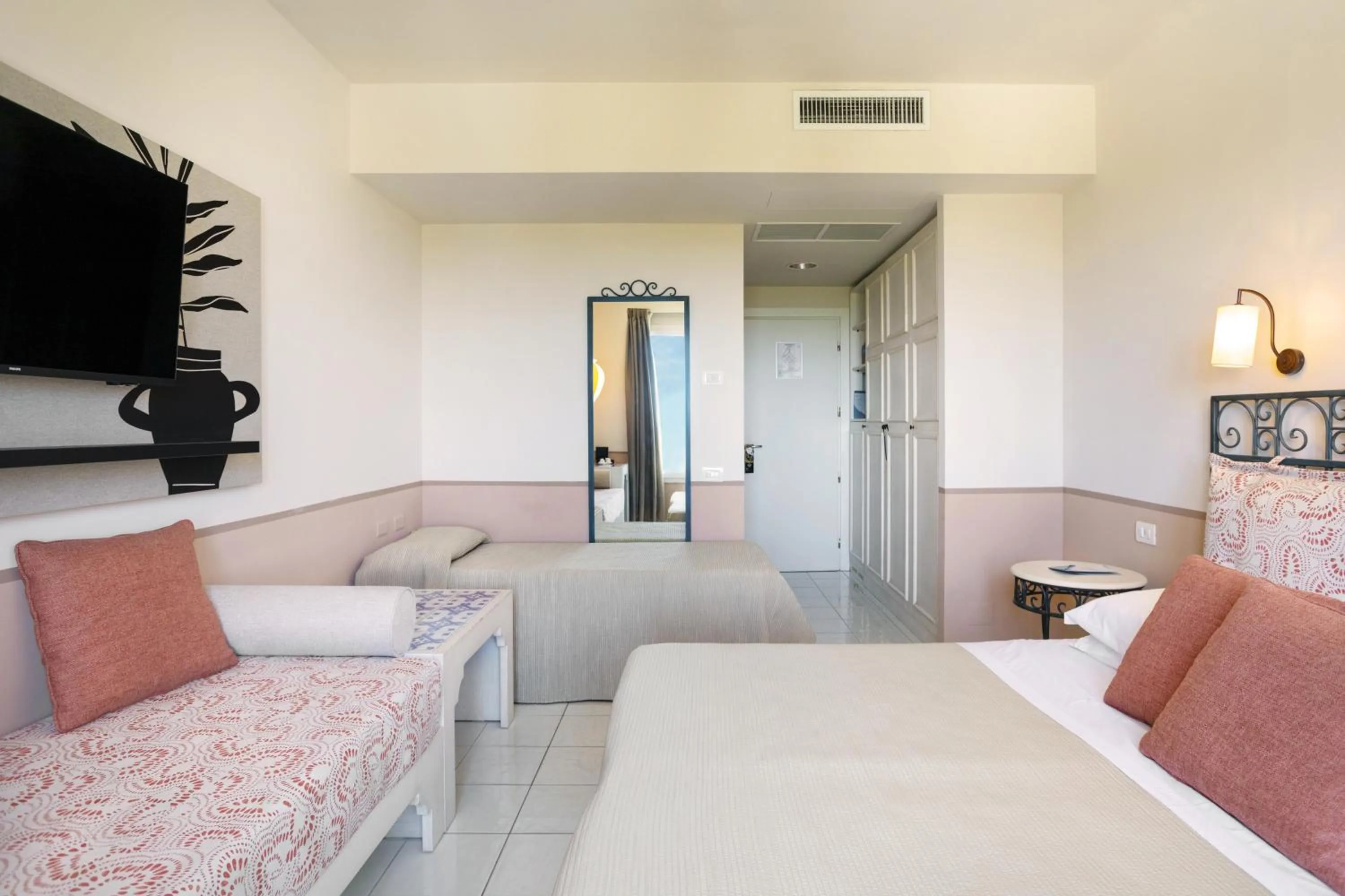 Bedroom in Costanza Charme Club