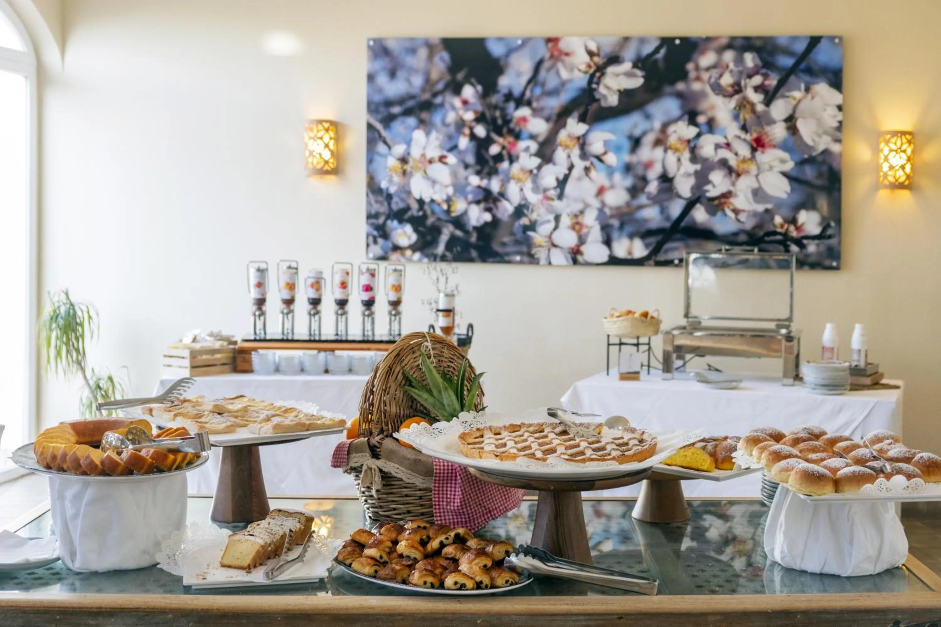 Breakfast, Food in Costanza Charme Club