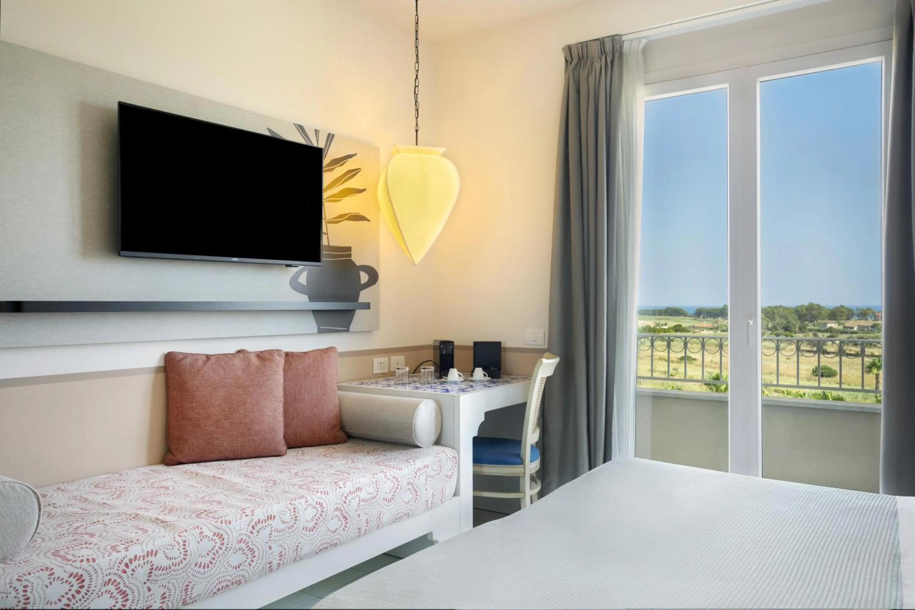 Bedroom, Bed in Costanza Charme Club