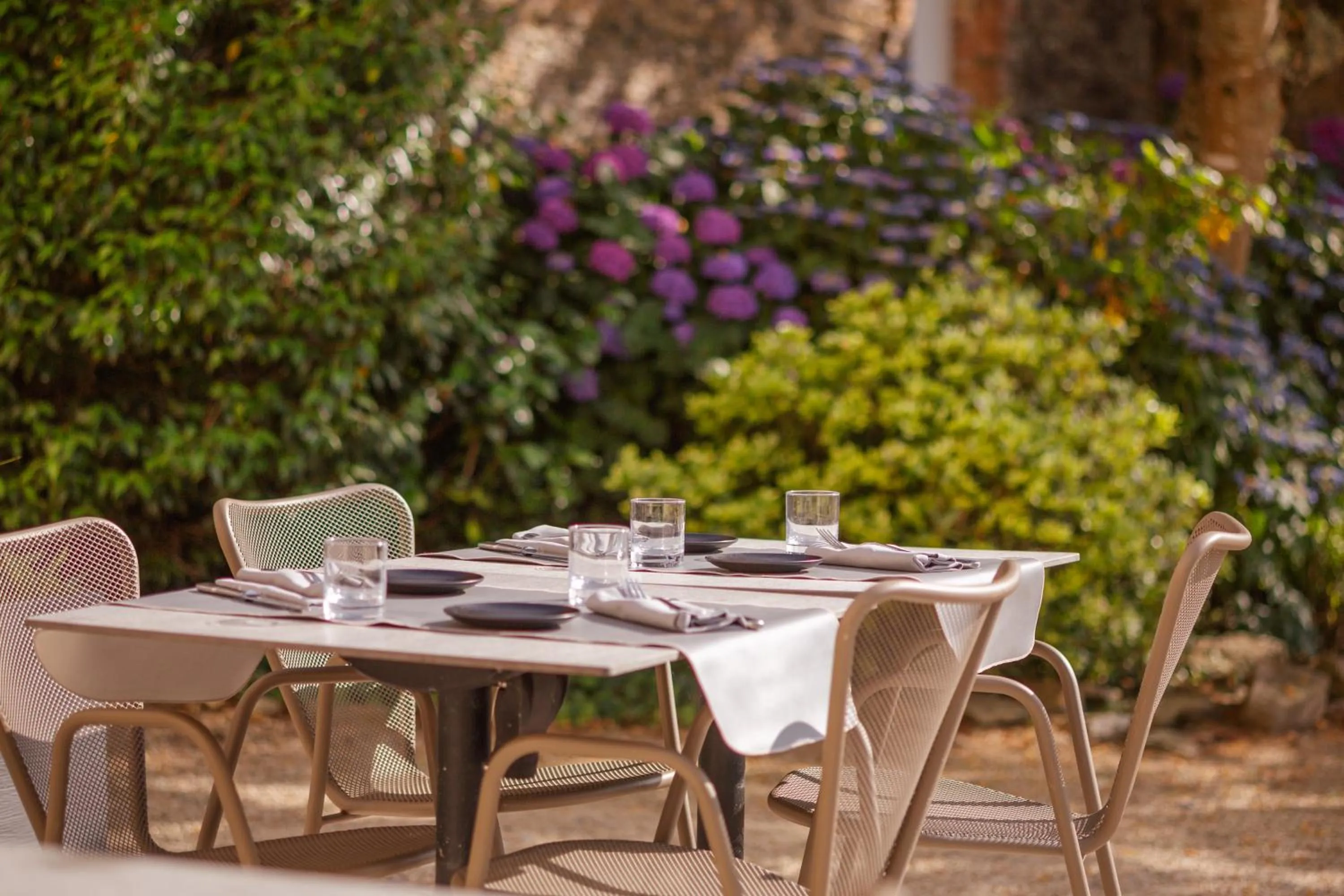 Patio in Le Manoir de Kerbot