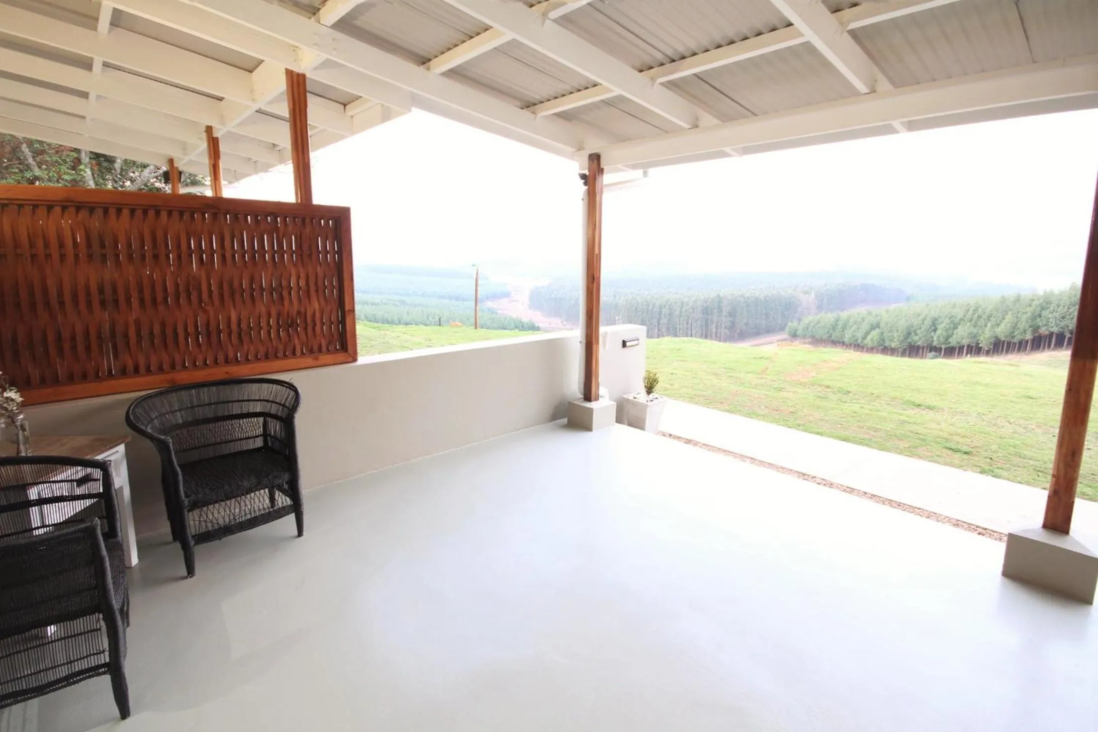 Patio in Curry's Post Bed & Breakfast