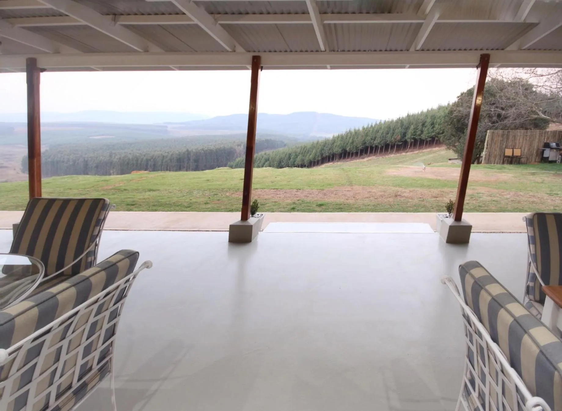 Patio in Curry's Post Bed & Breakfast