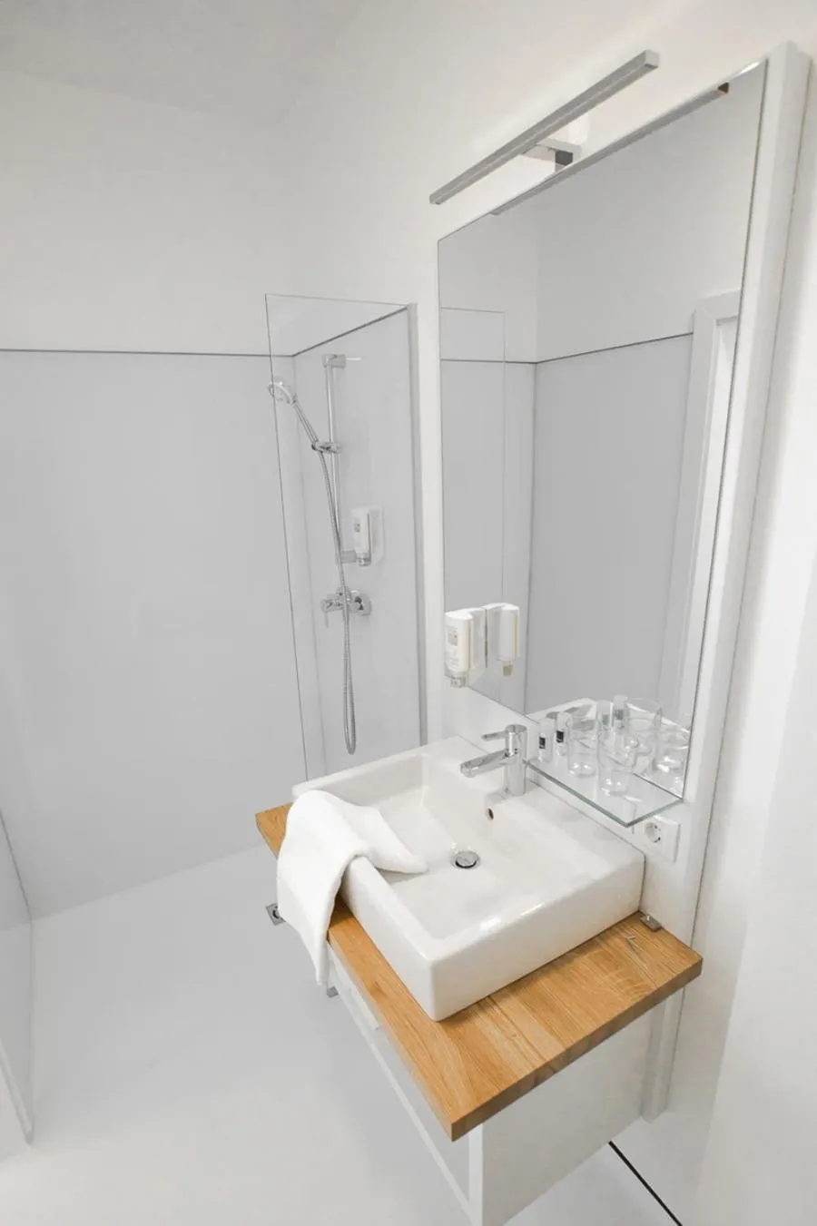 Shower in SHOME Hotel Graz I Self-Check-In I Free Parking