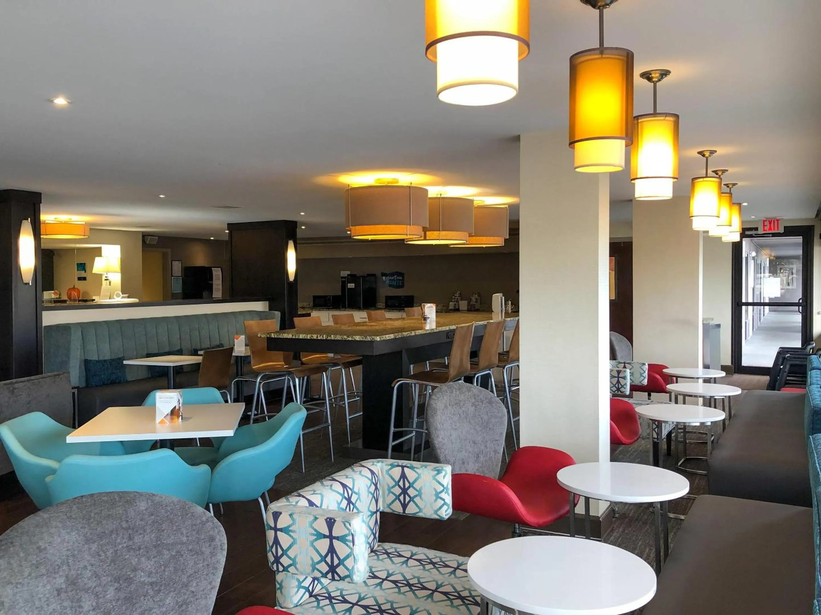 Breakfast in Clarion Pointe Huntsville Research Park