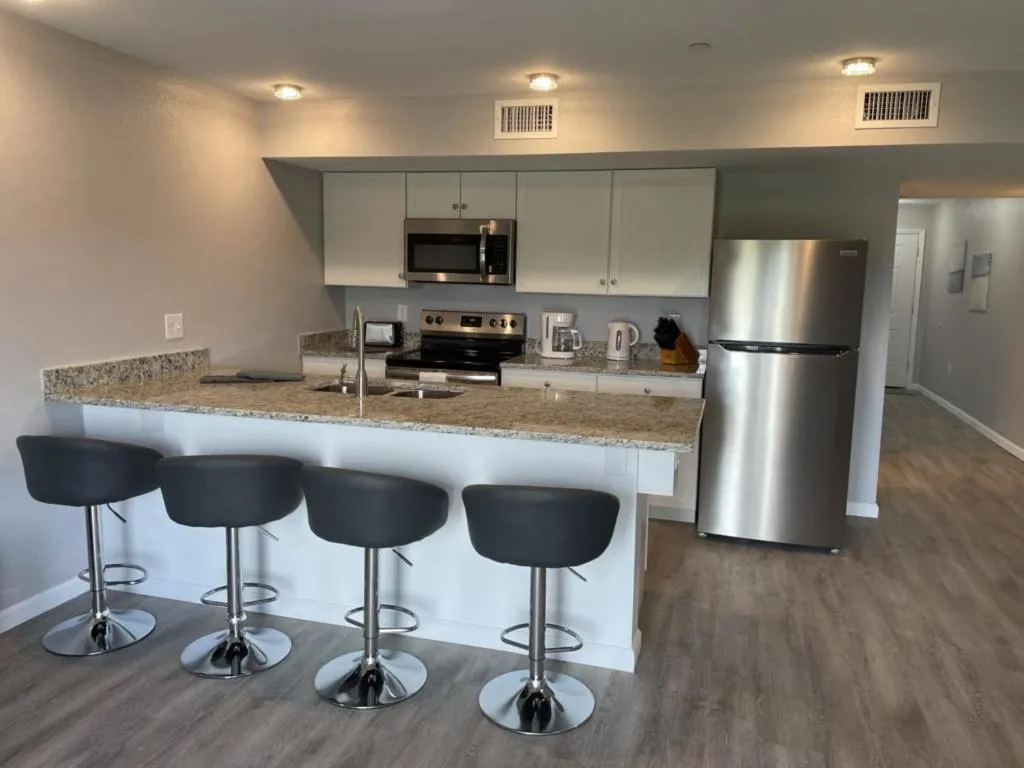 kitchen, Kitchen/Kitchenette in Regal Palms Resort & Spa