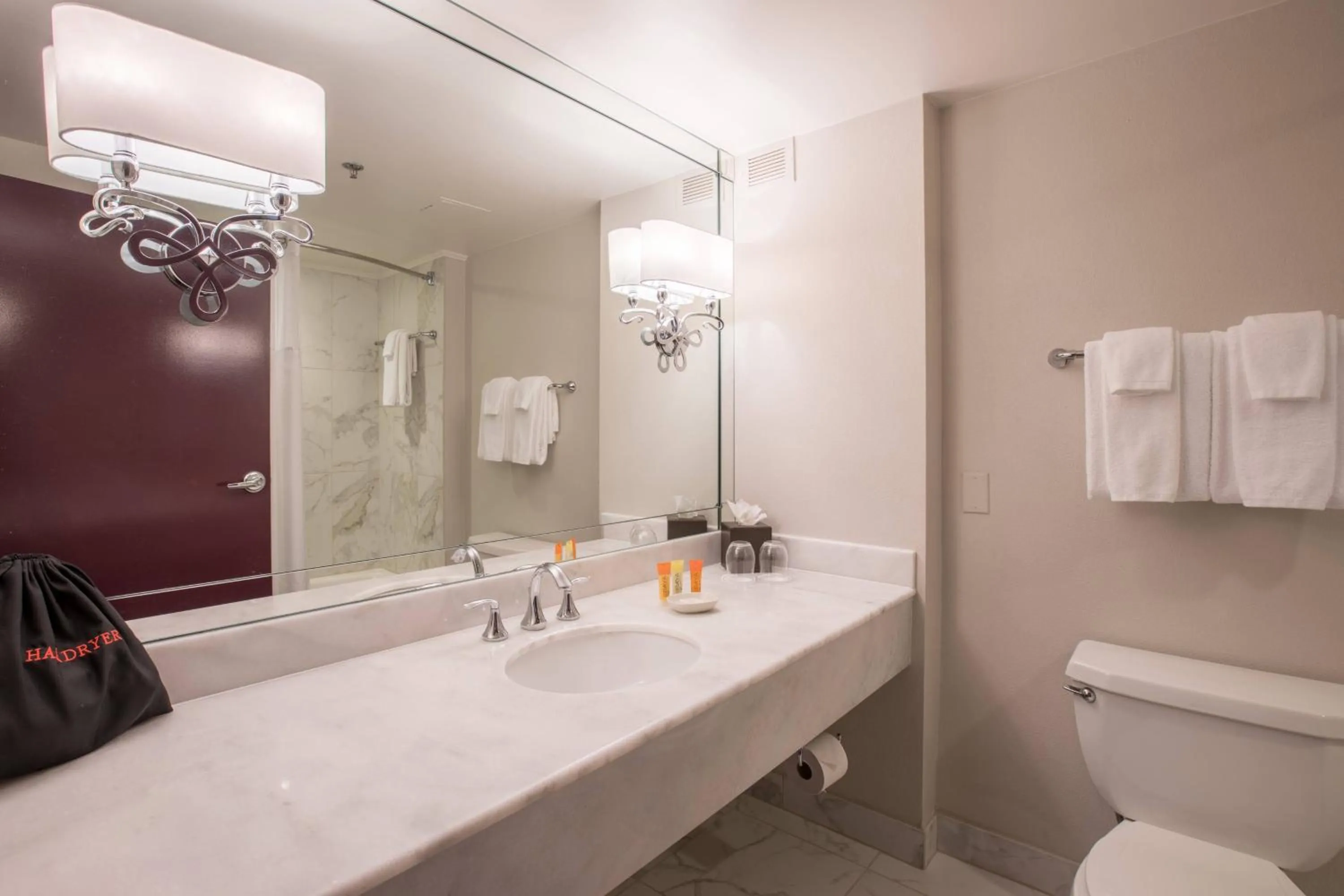 Bathroom in Castle Hotel, Autograph Collection