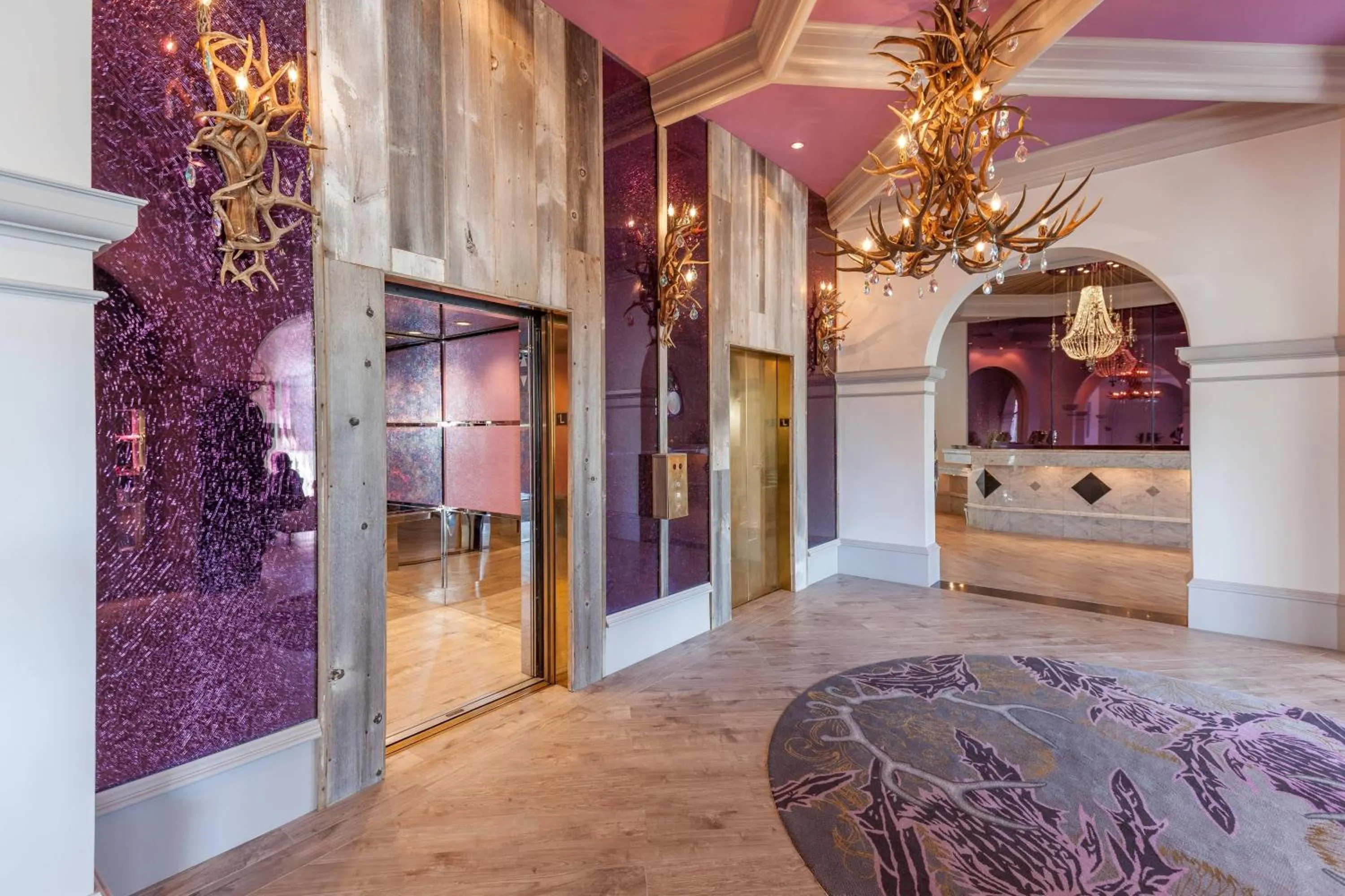 Lobby or reception, Bed in Castle Hotel, Autograph Collection