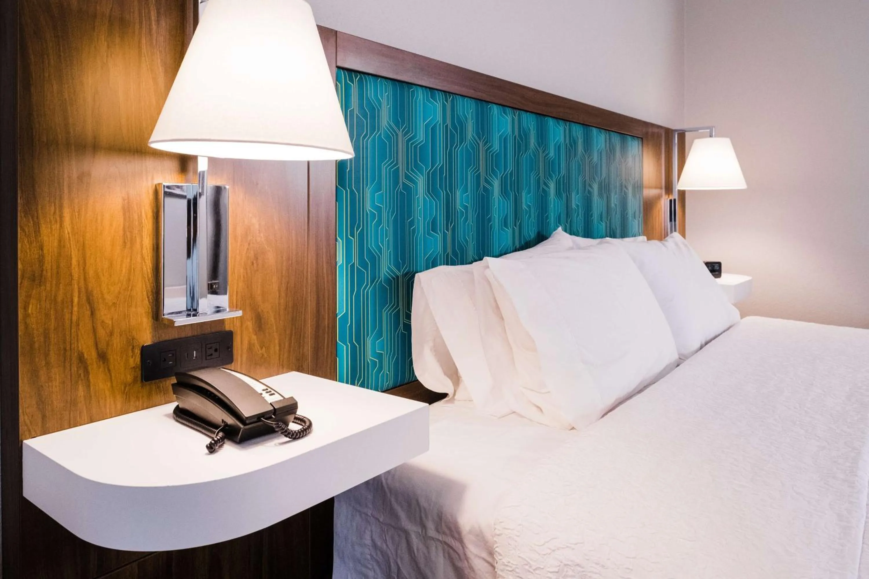 Bed in Hampton Inn Rehoboth Beach