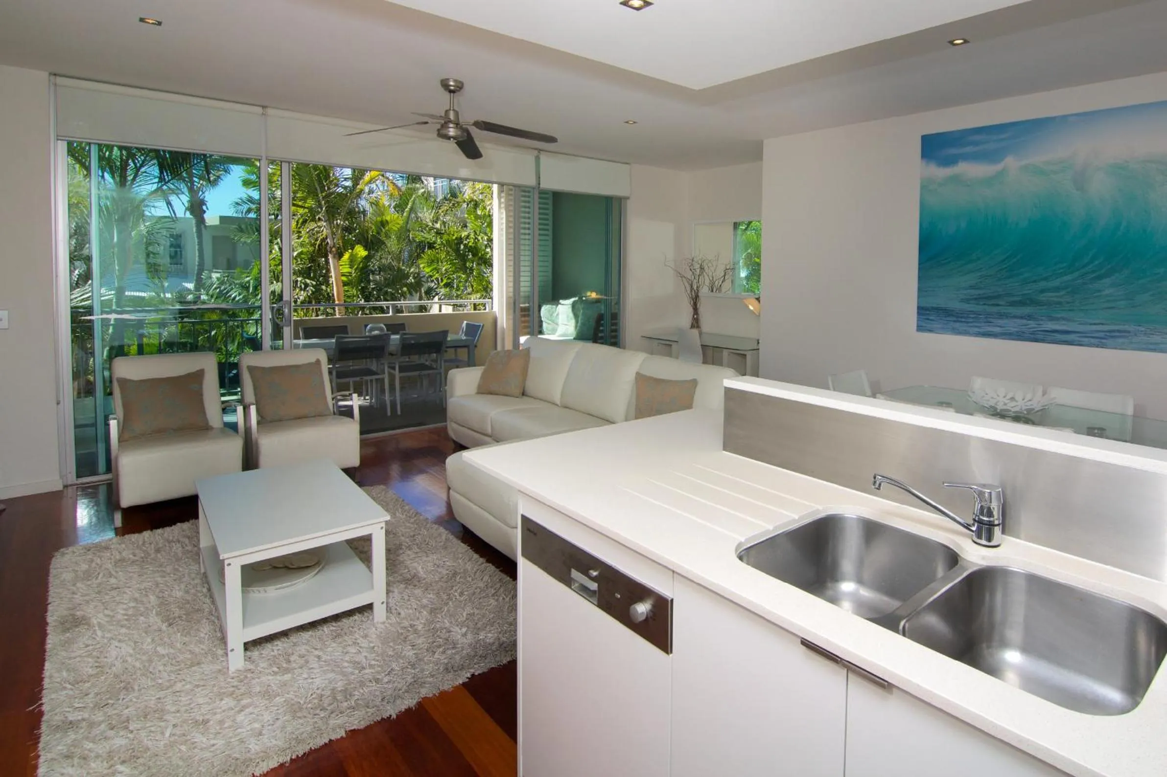 Kitchen or kitchenette in The Beach Cabarita