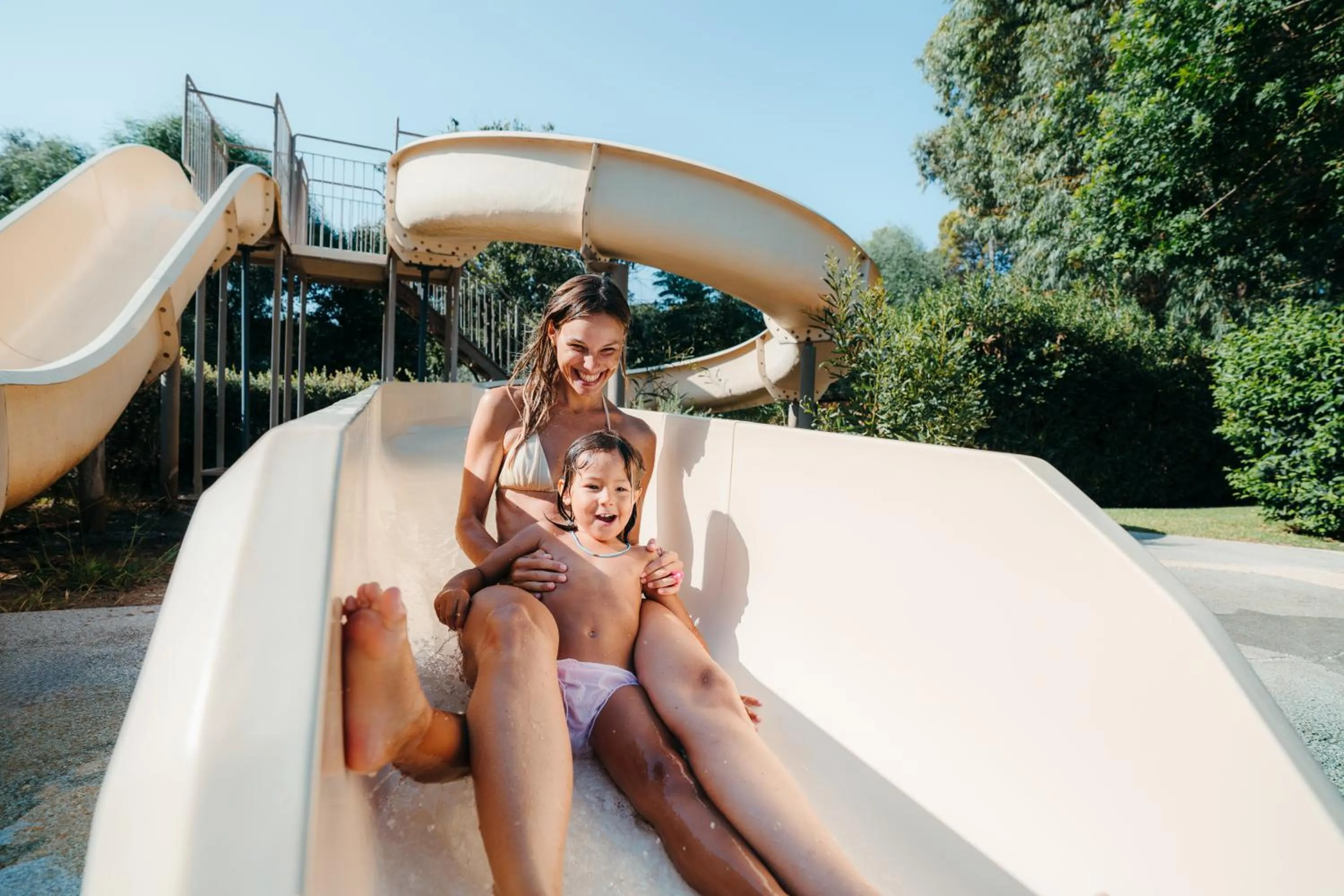 Family in Mangia's Brucoli, Sicily, Autograph Collection