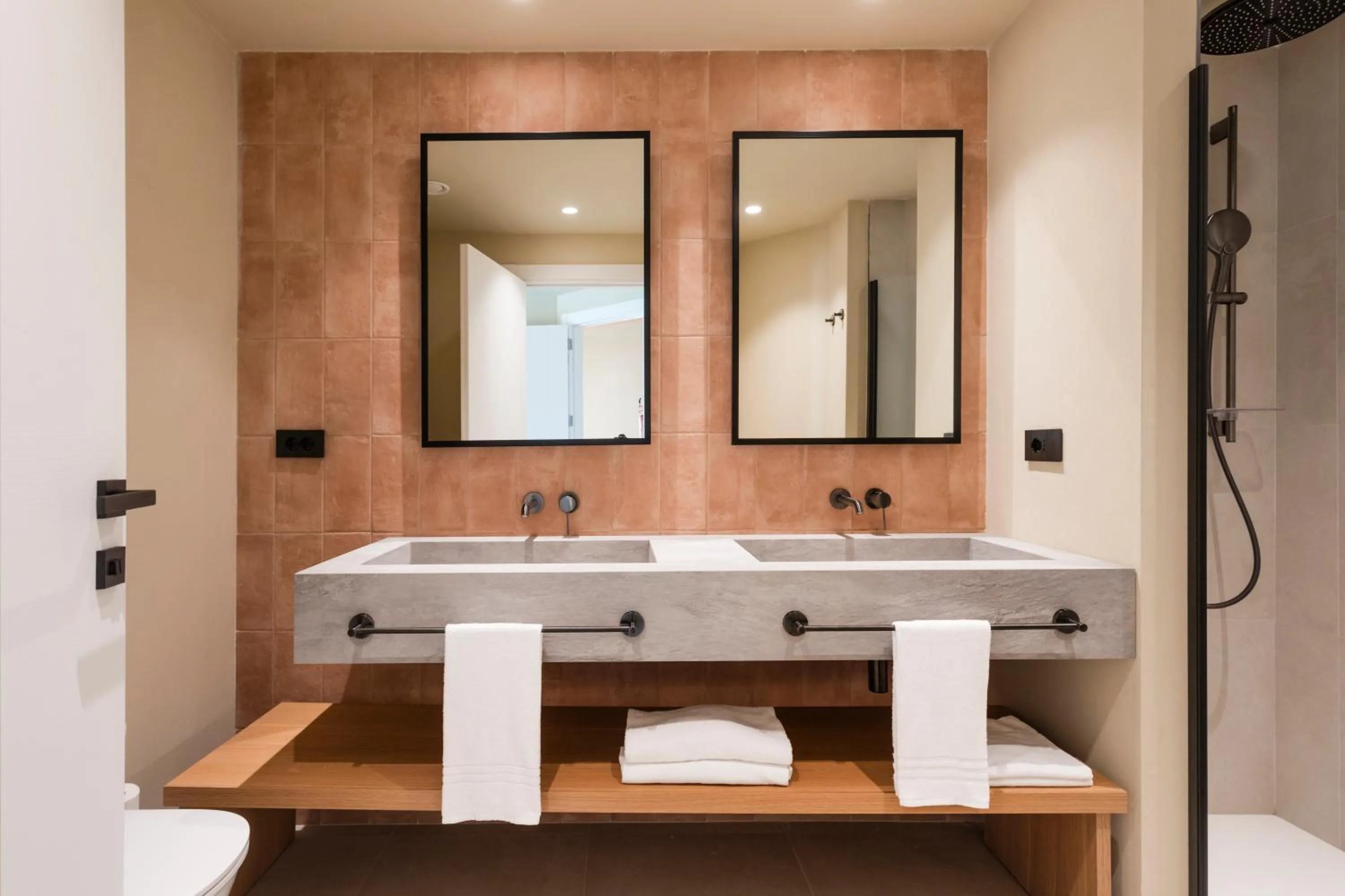 Bathroom in Mangia's Brucoli, Sicily, Autograph Collection