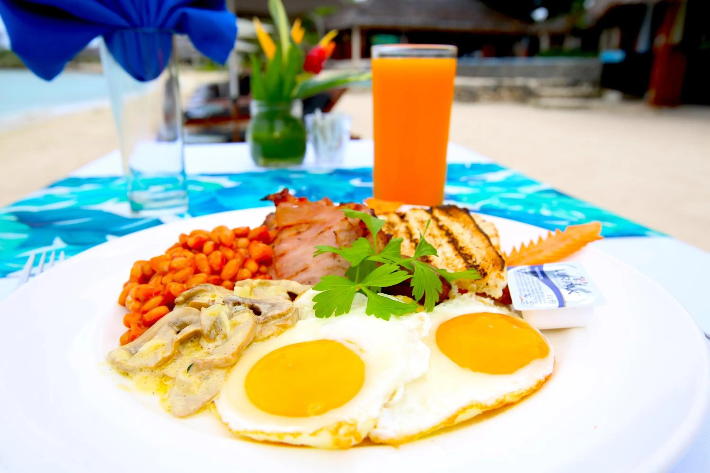 Breakfast in Breakas Beach Resort