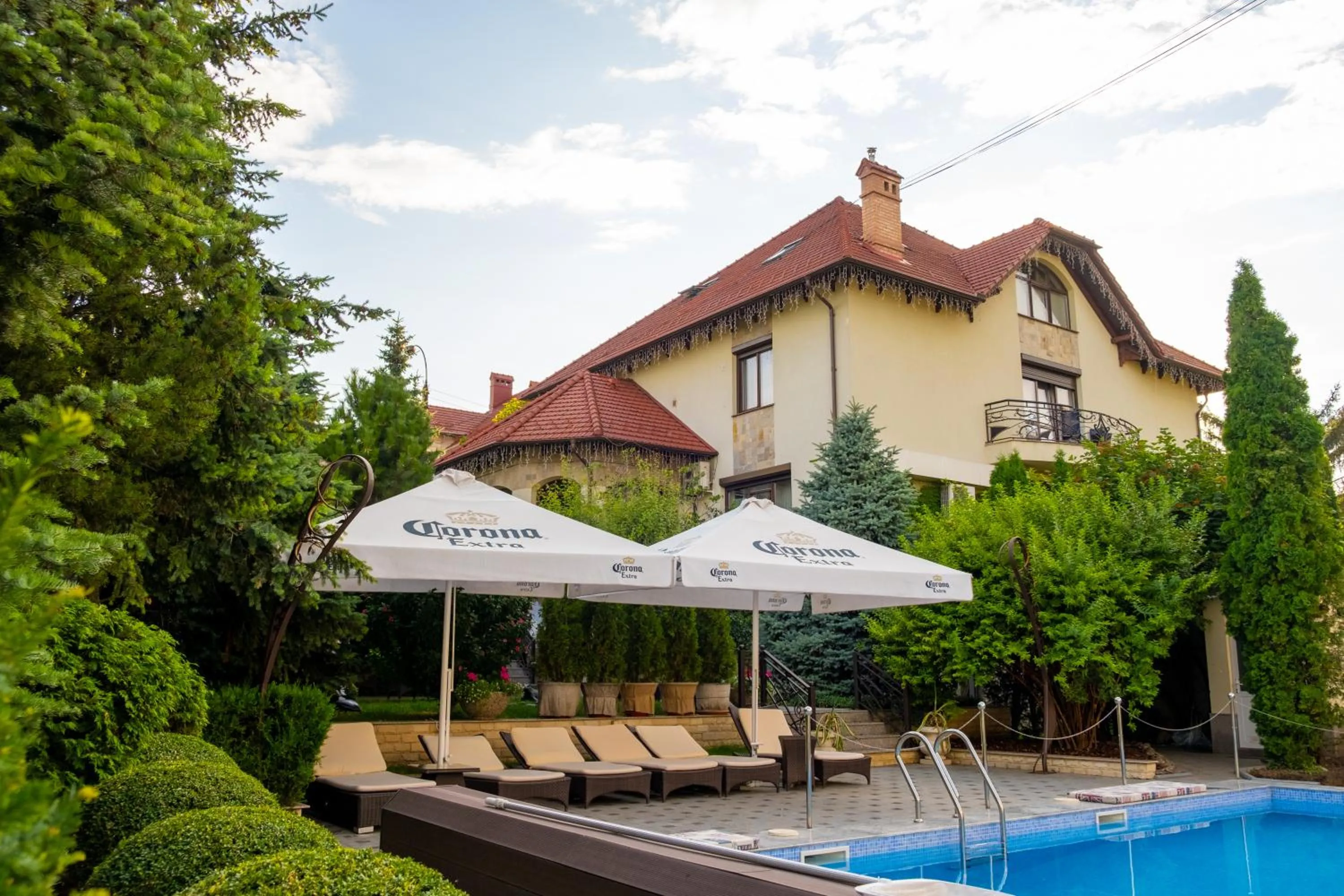 Diplomat Club Hotel