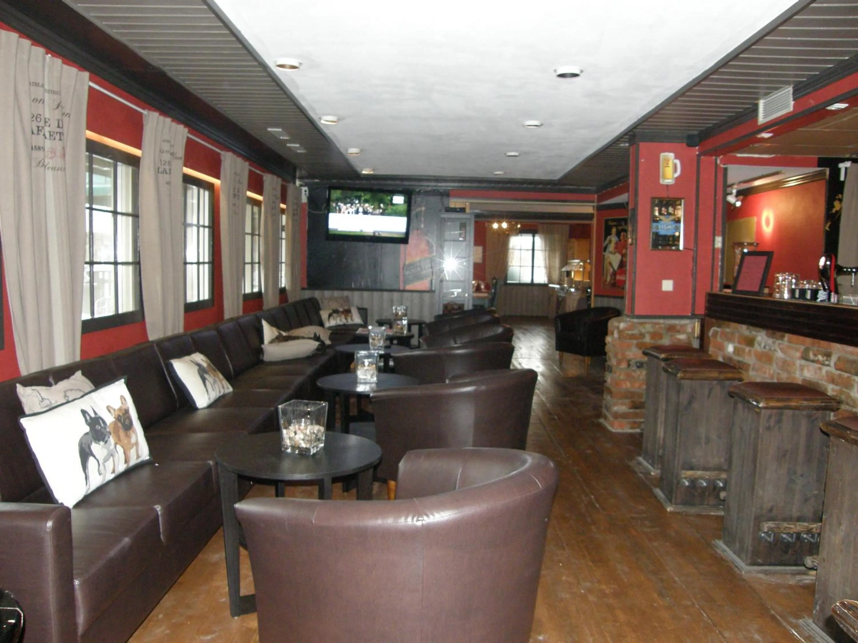 Lounge or bar in Hotel Kievari