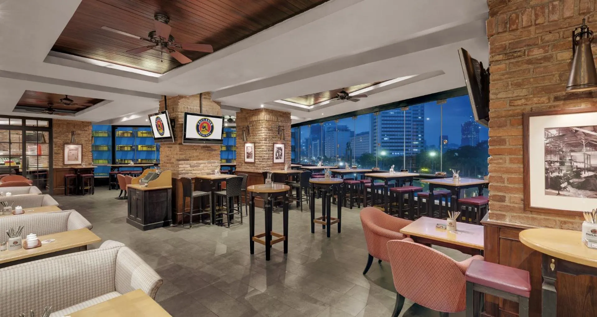 Lunch in Hotel Indonesia Kempinski Jakarta