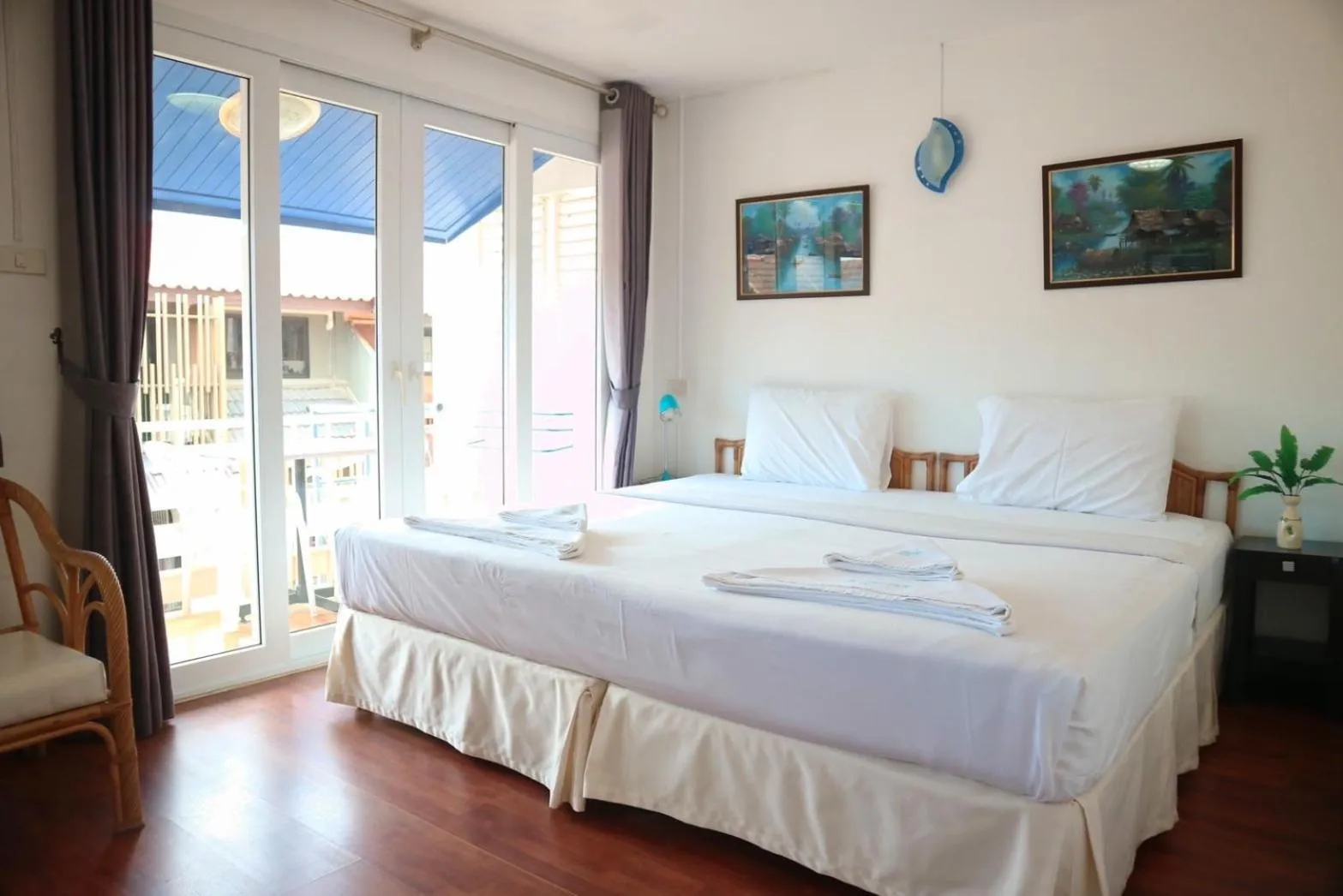 Bed in Sunshine Guest House