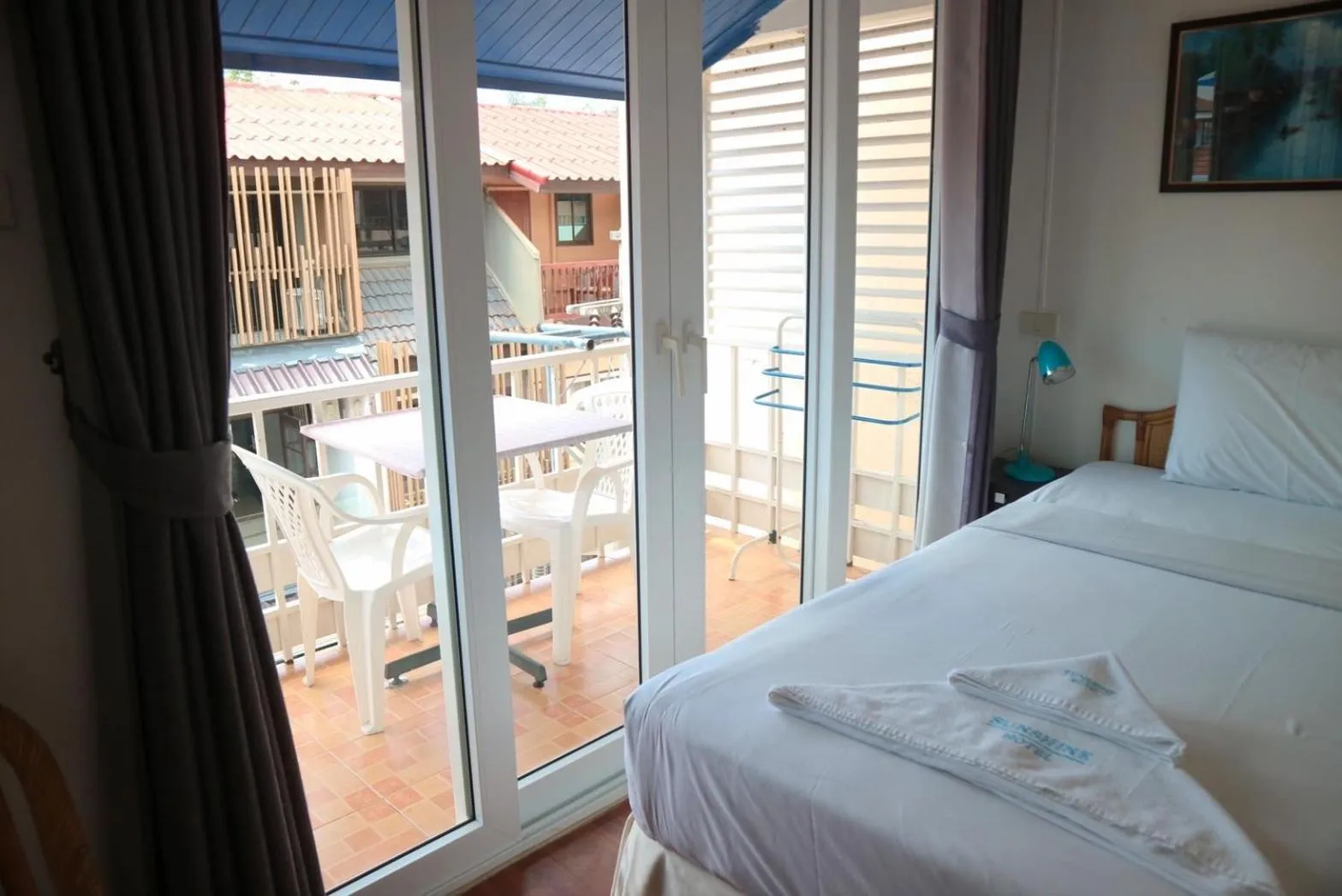 View (from property/room), Bed in Sunshine Guest House