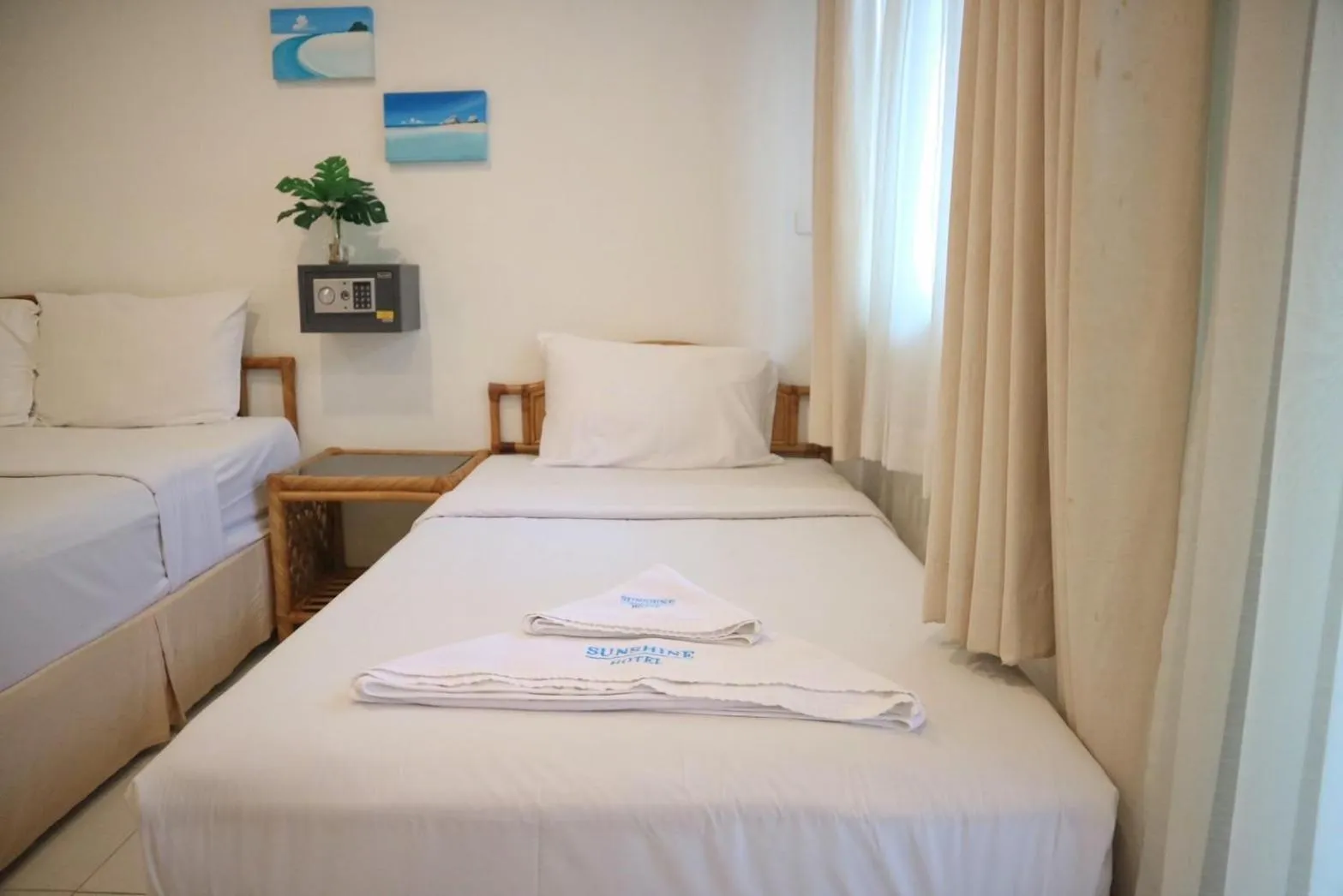 Bed in Sunshine Guest House