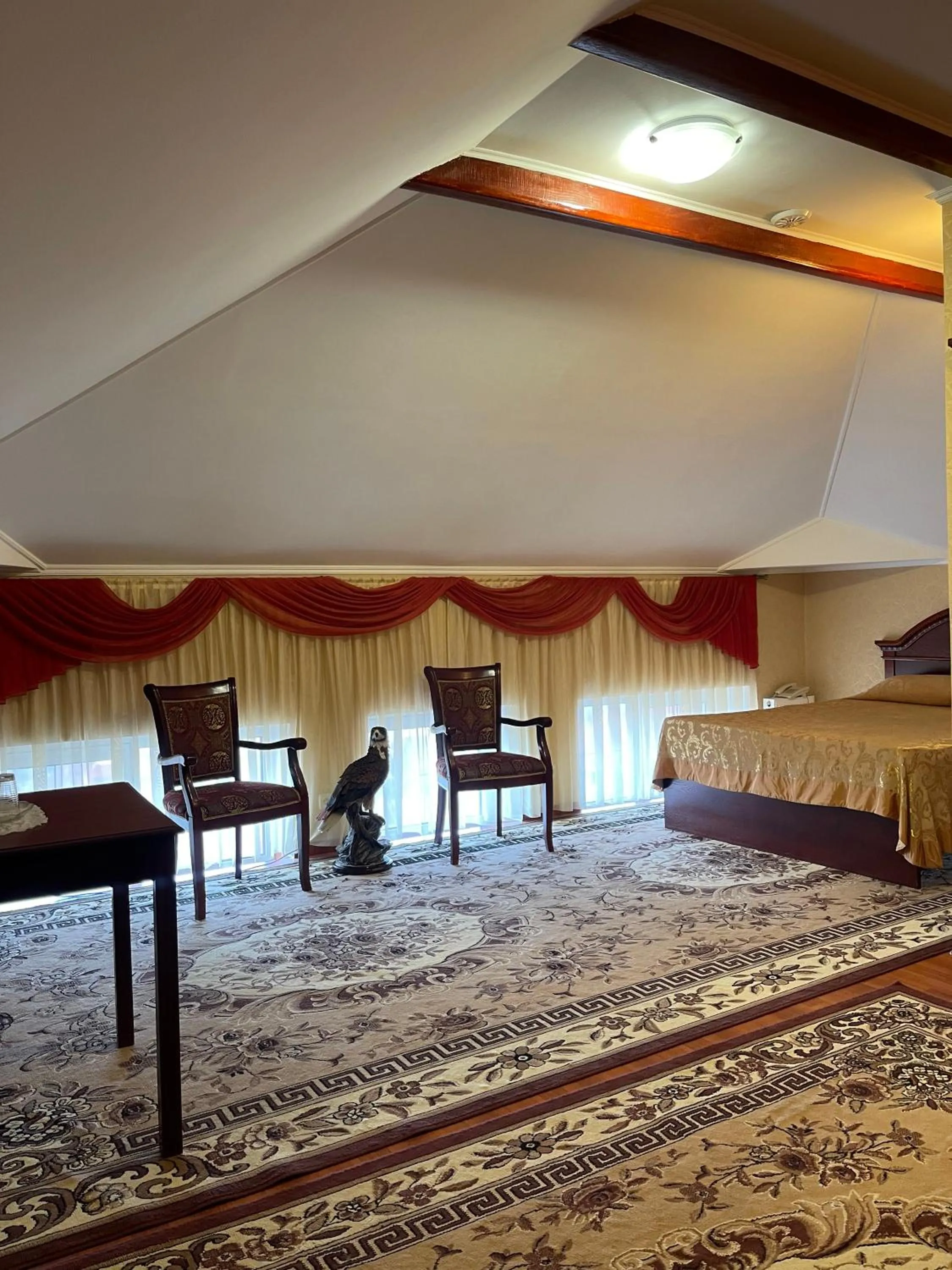 Bedroom, Bed in Vila Muntenia Hotel