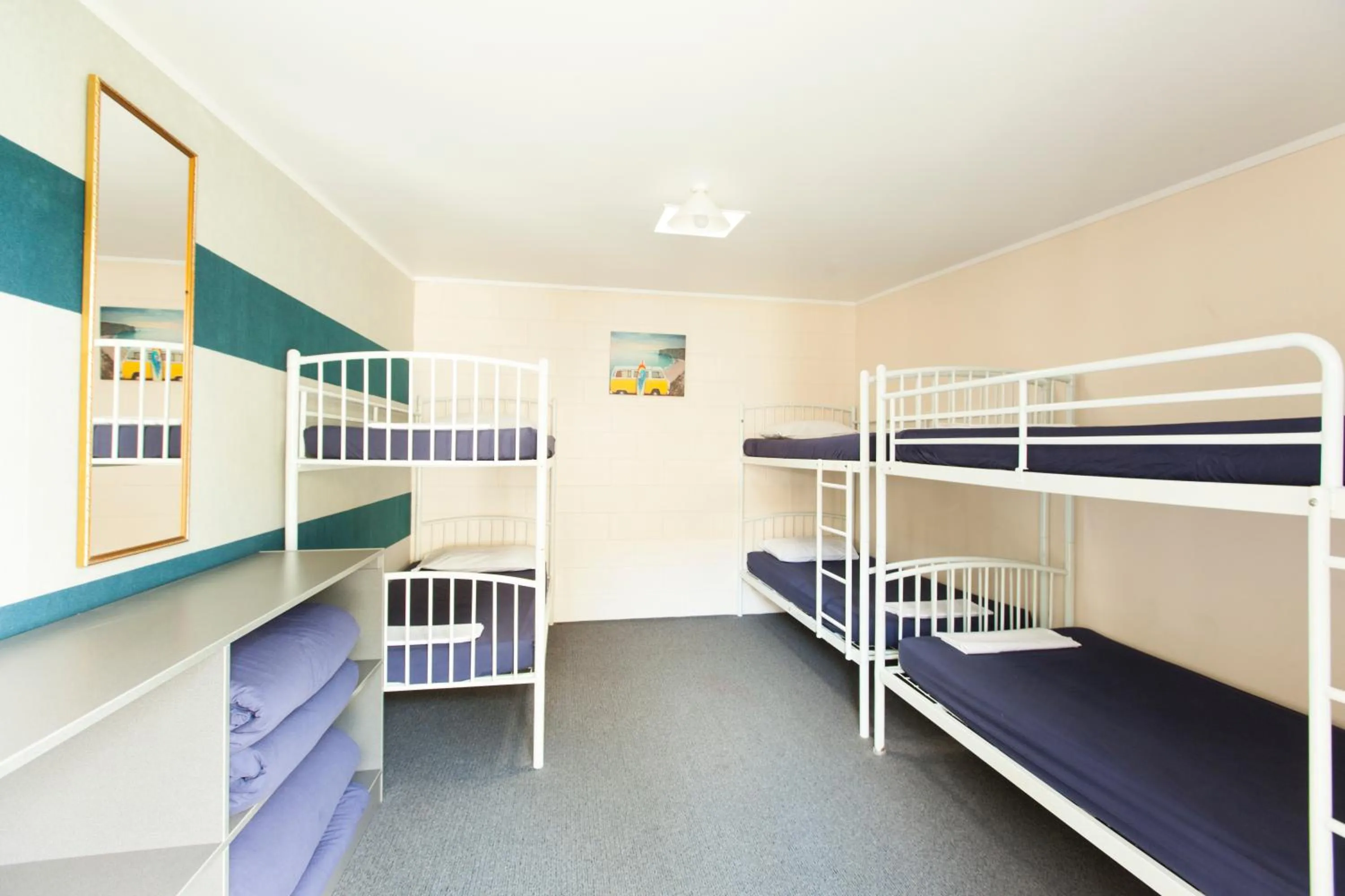 Bed in Beachcomber Lodge & Backpacker