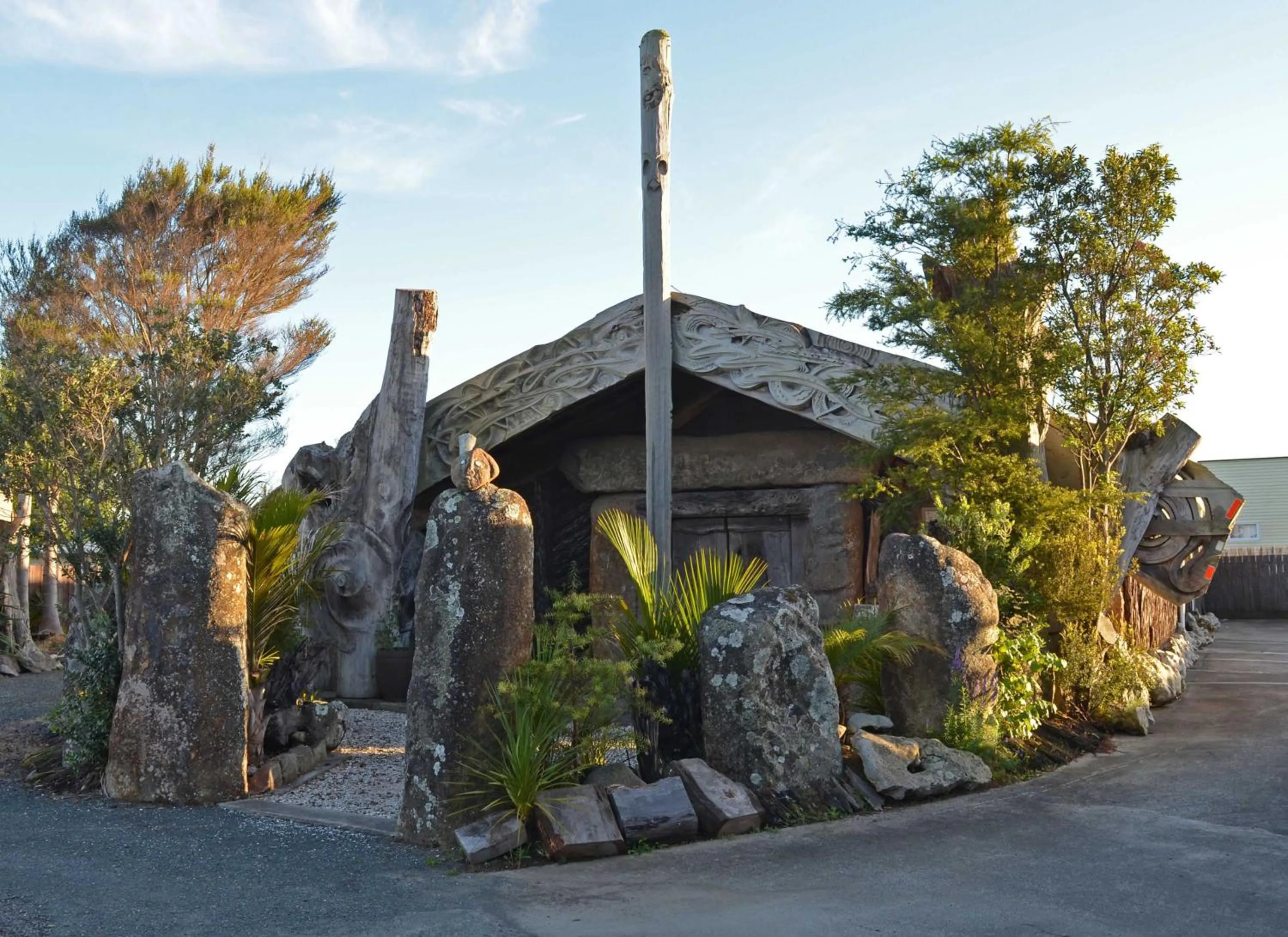 Property building in Beachcomber Lodge & Backpacker