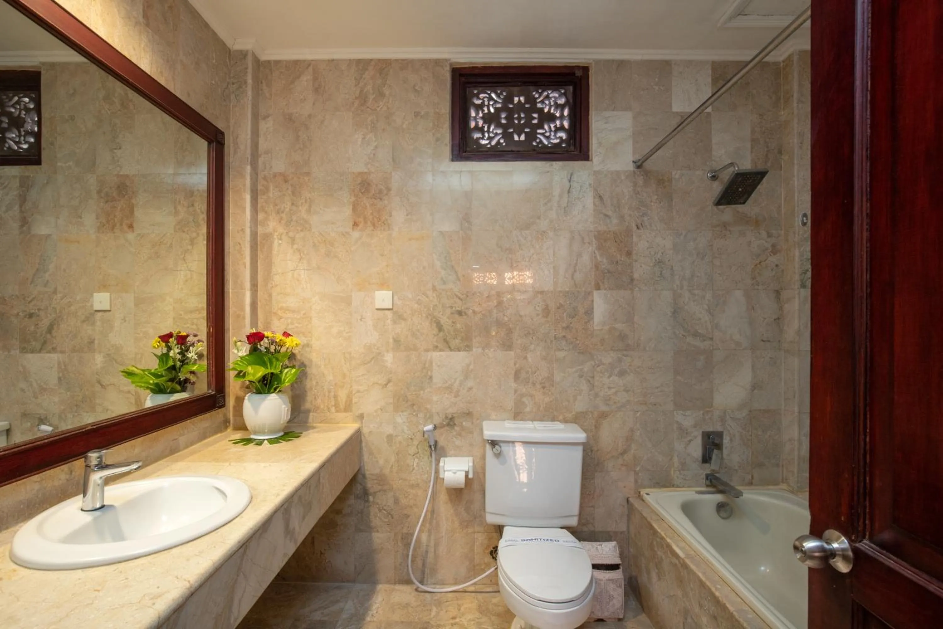 Bathroom in Royal Hotel and Villa Bali