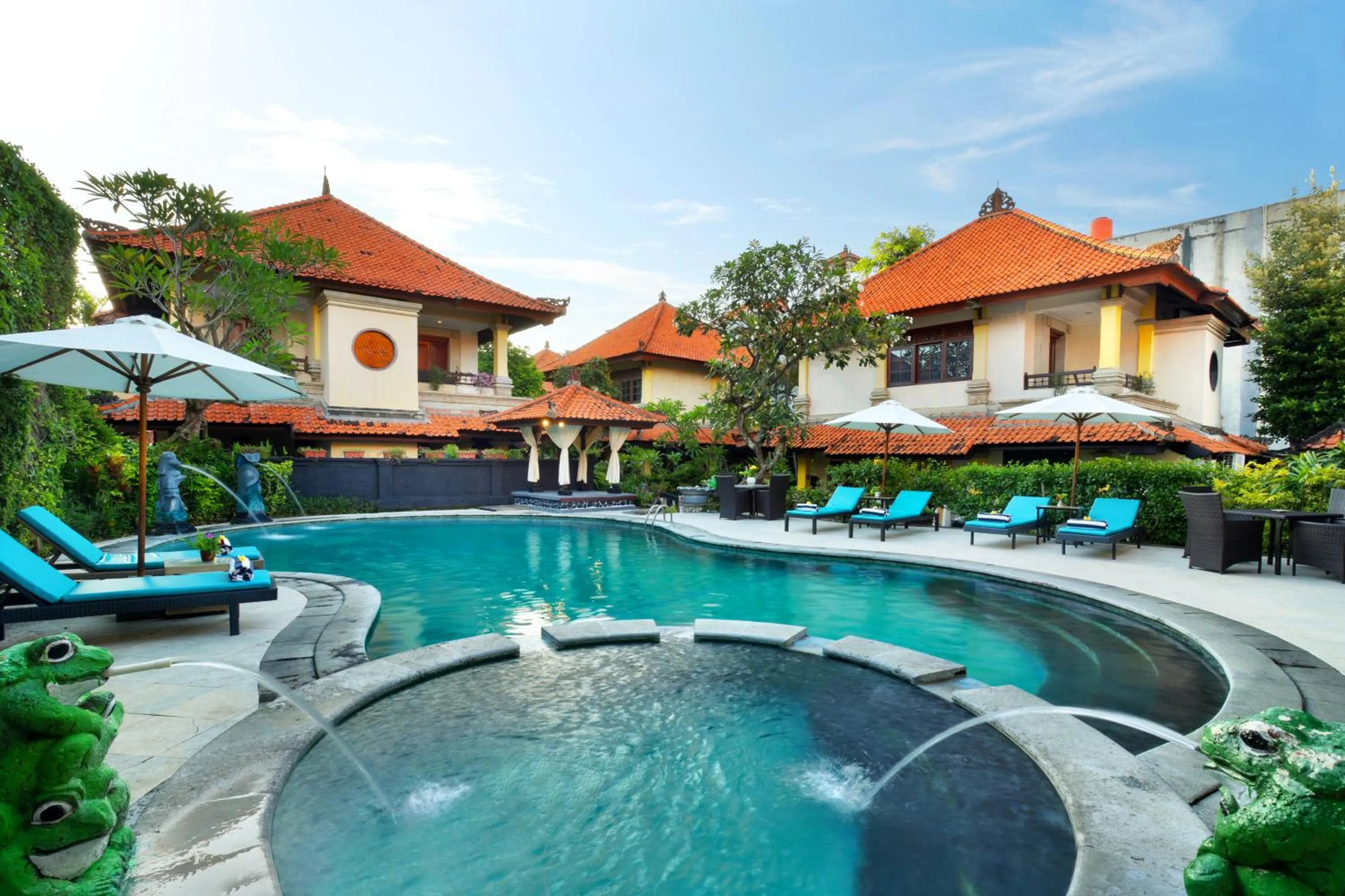 Swimming pool in Royal Hotel and Villa Bali
