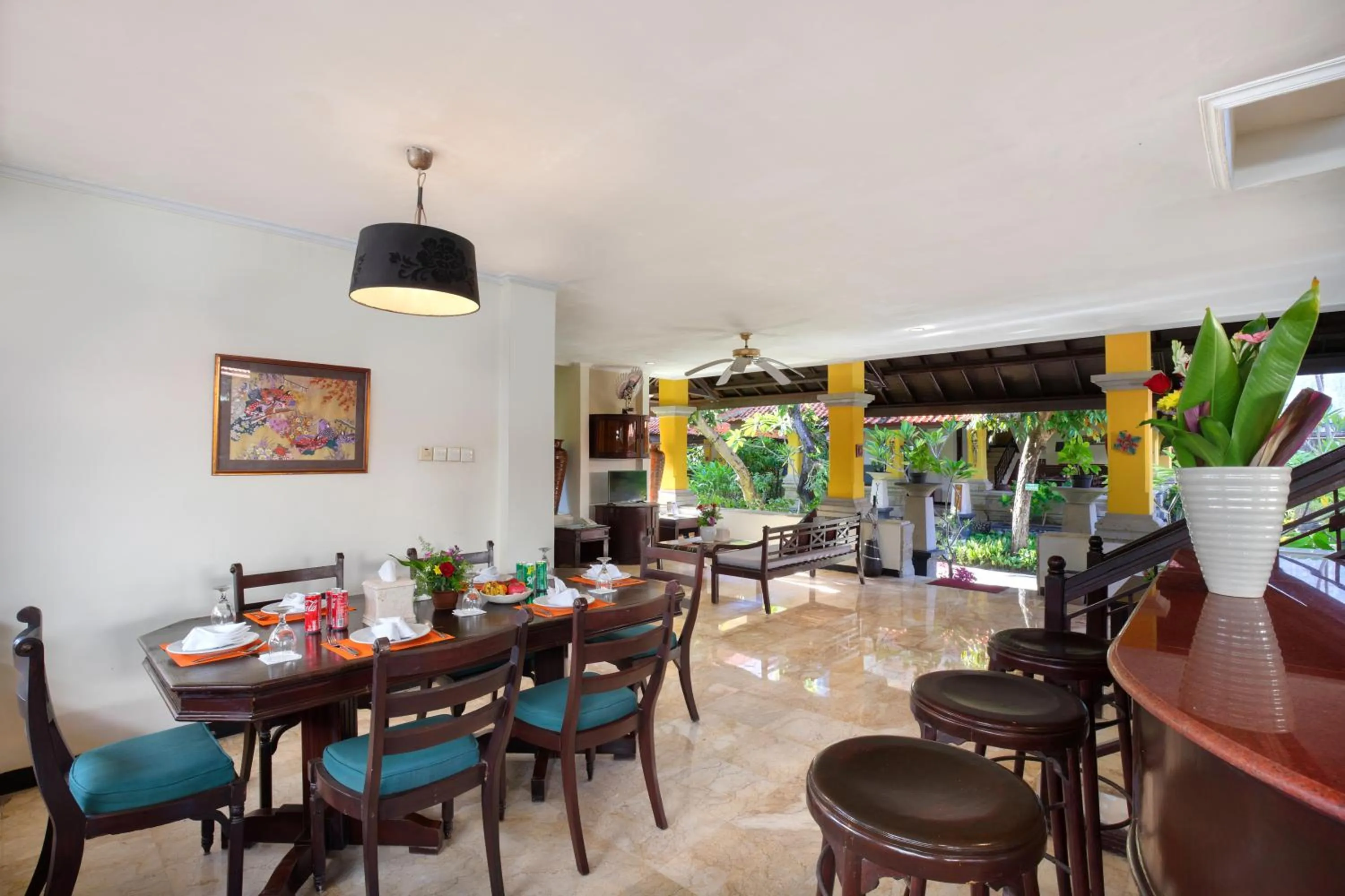 Living room in Royal Hotel and Villa Bali