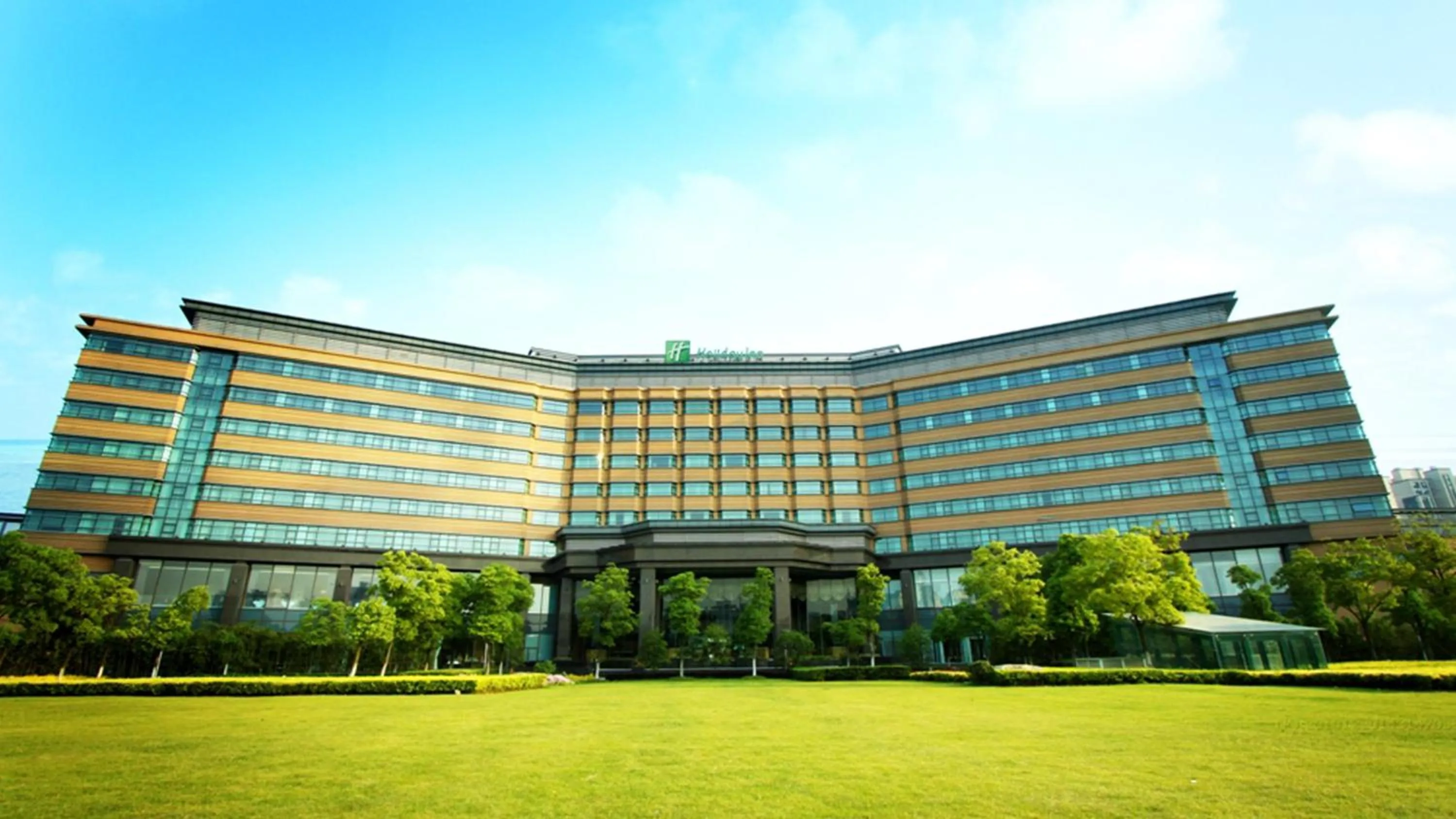Property building in Holiday Inn Changzhou Wujin by IHG