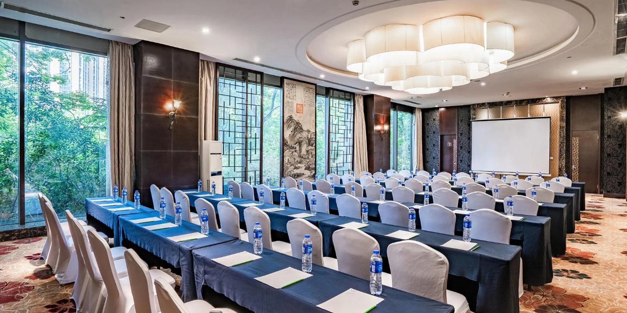Meeting/conference room in Holiday Inn Changzhou Wujin by IHG
