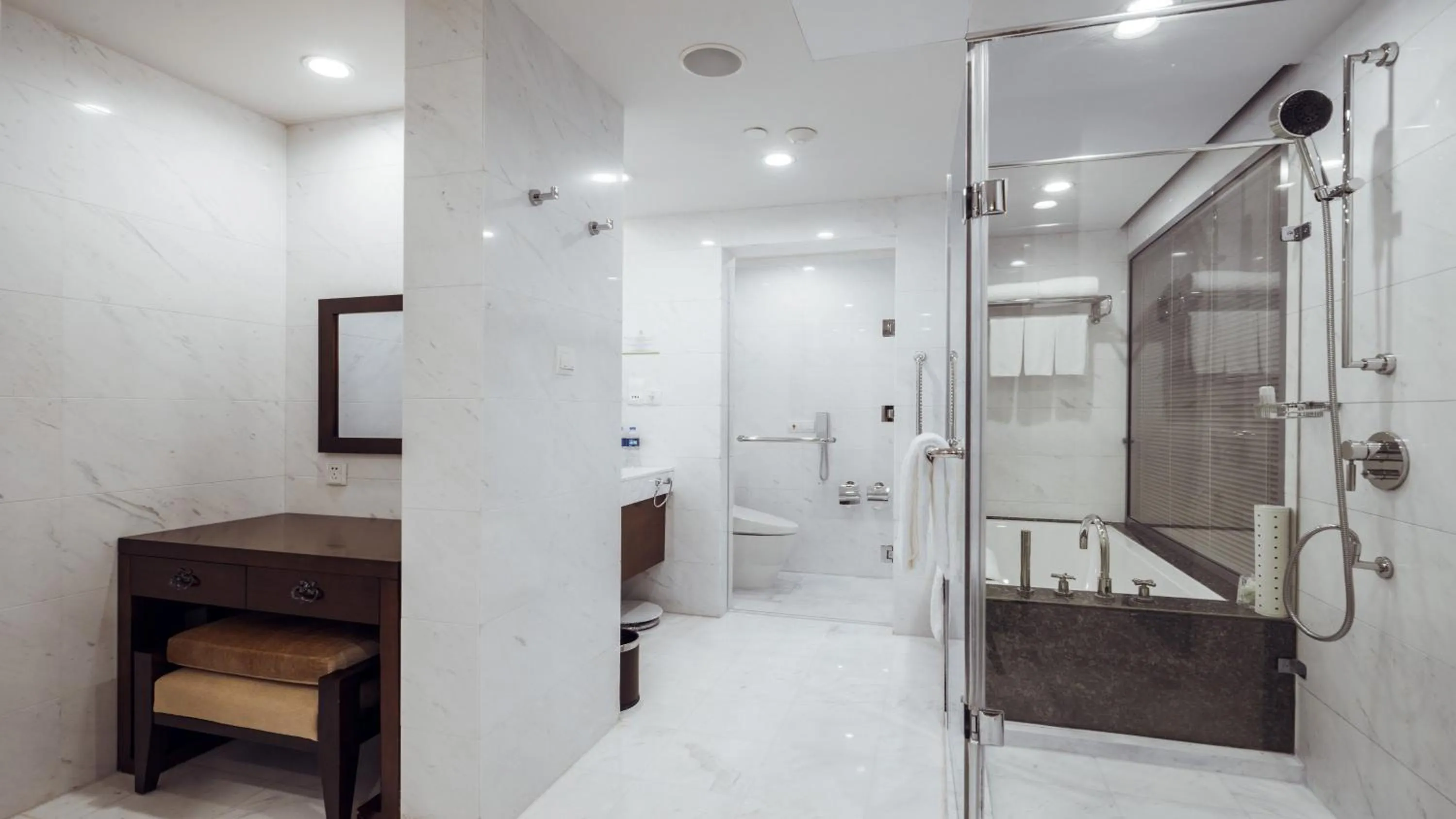 Bathroom in Holiday Inn Changzhou Wujin by IHG