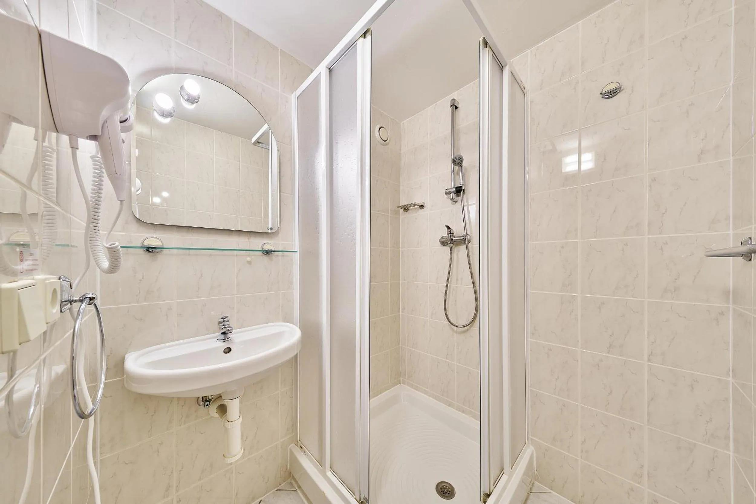 Shower in Hotel Bouda Jana