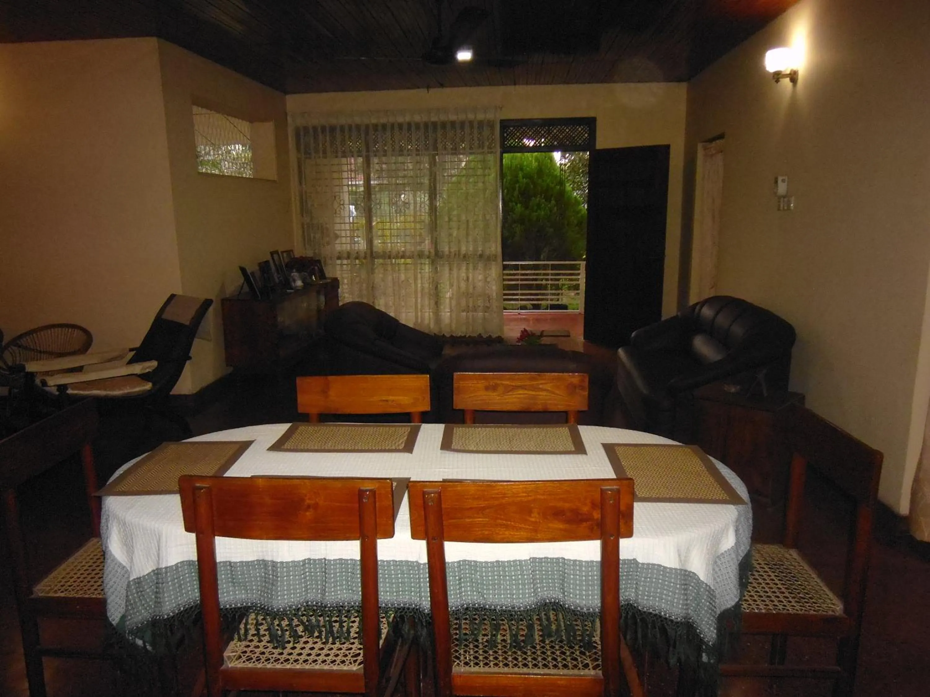 Dining area in Mama's Hostel by Taprobane