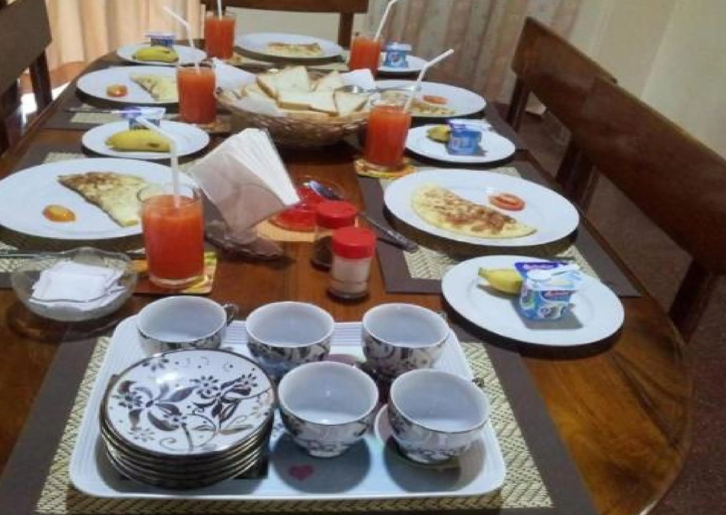 Restaurant/places to eat in Mama's Hostel by Taprobane