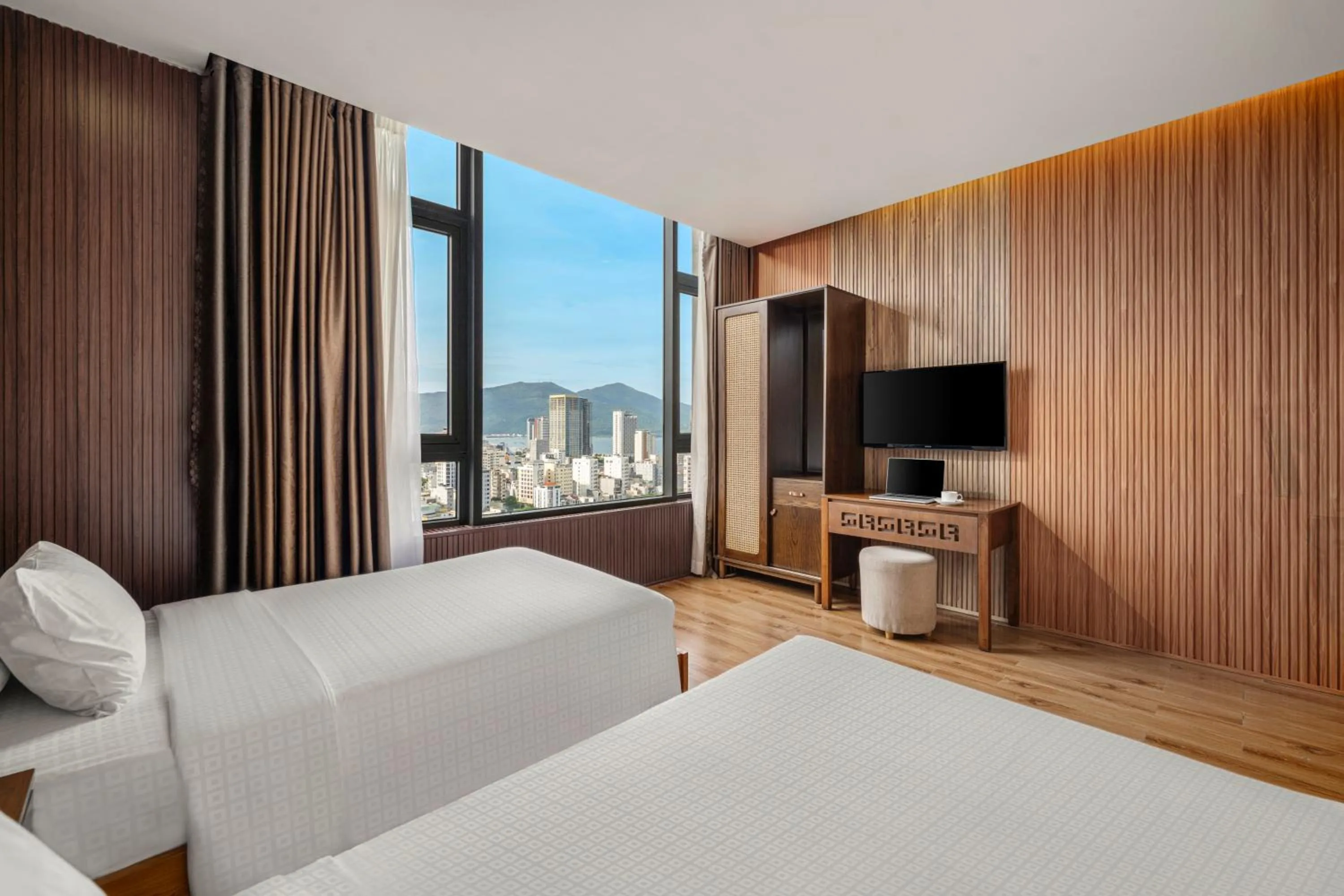 Bedroom, Bed in Nhu Minh Plaza Danang Hotel