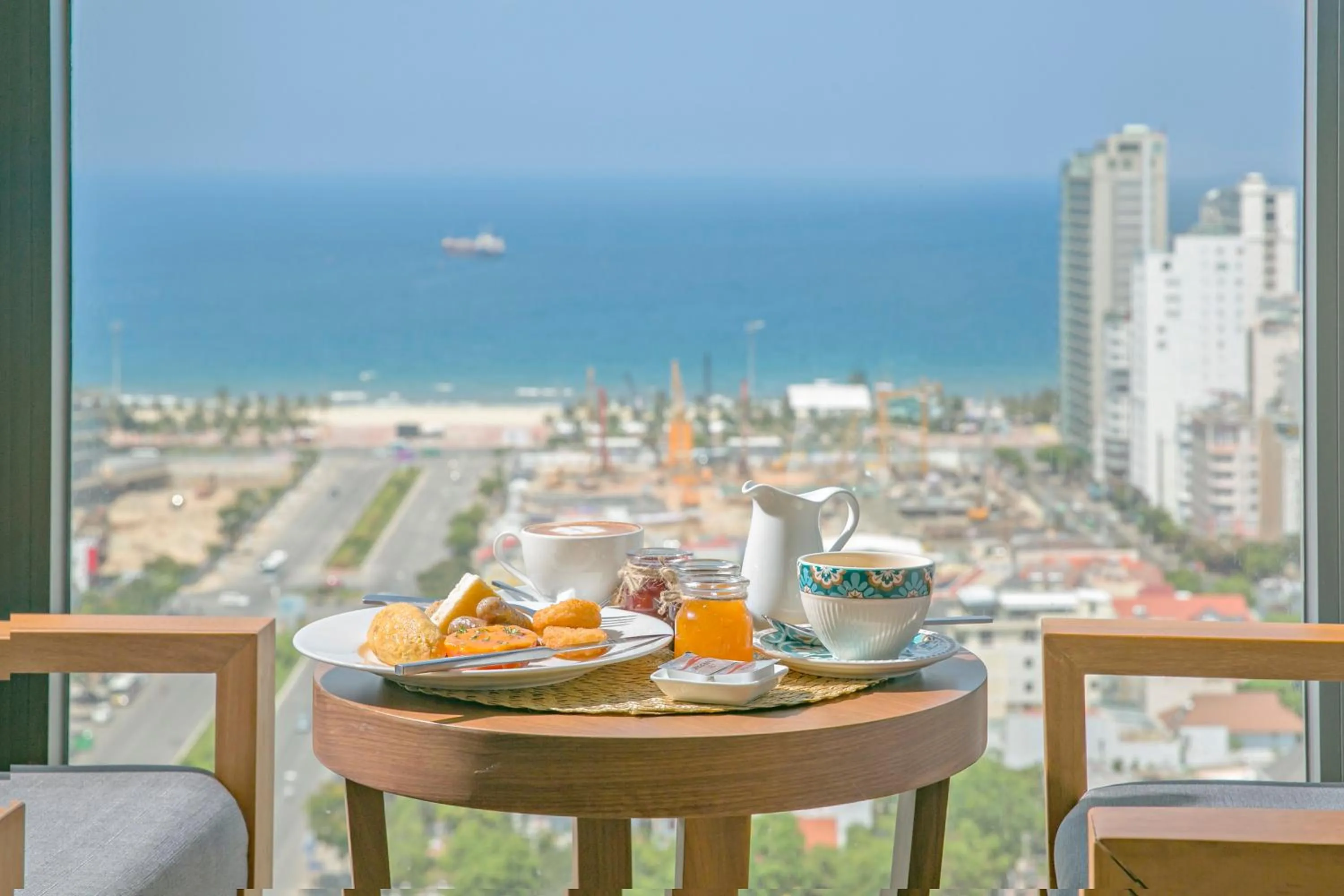 Beach in Nhu Minh Plaza Danang Hotel
