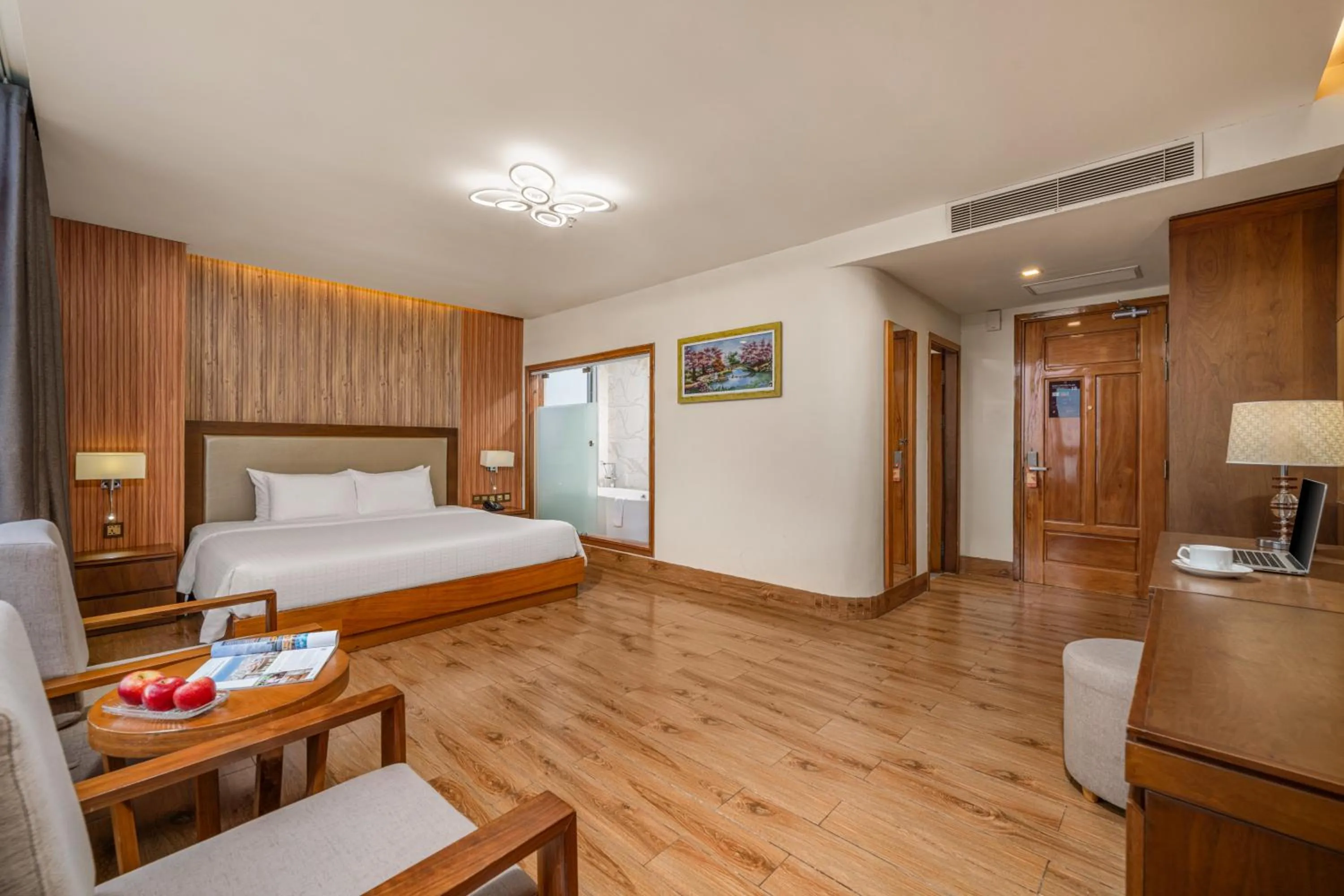 Bedroom, Bed in Nhu Minh Plaza Danang Hotel