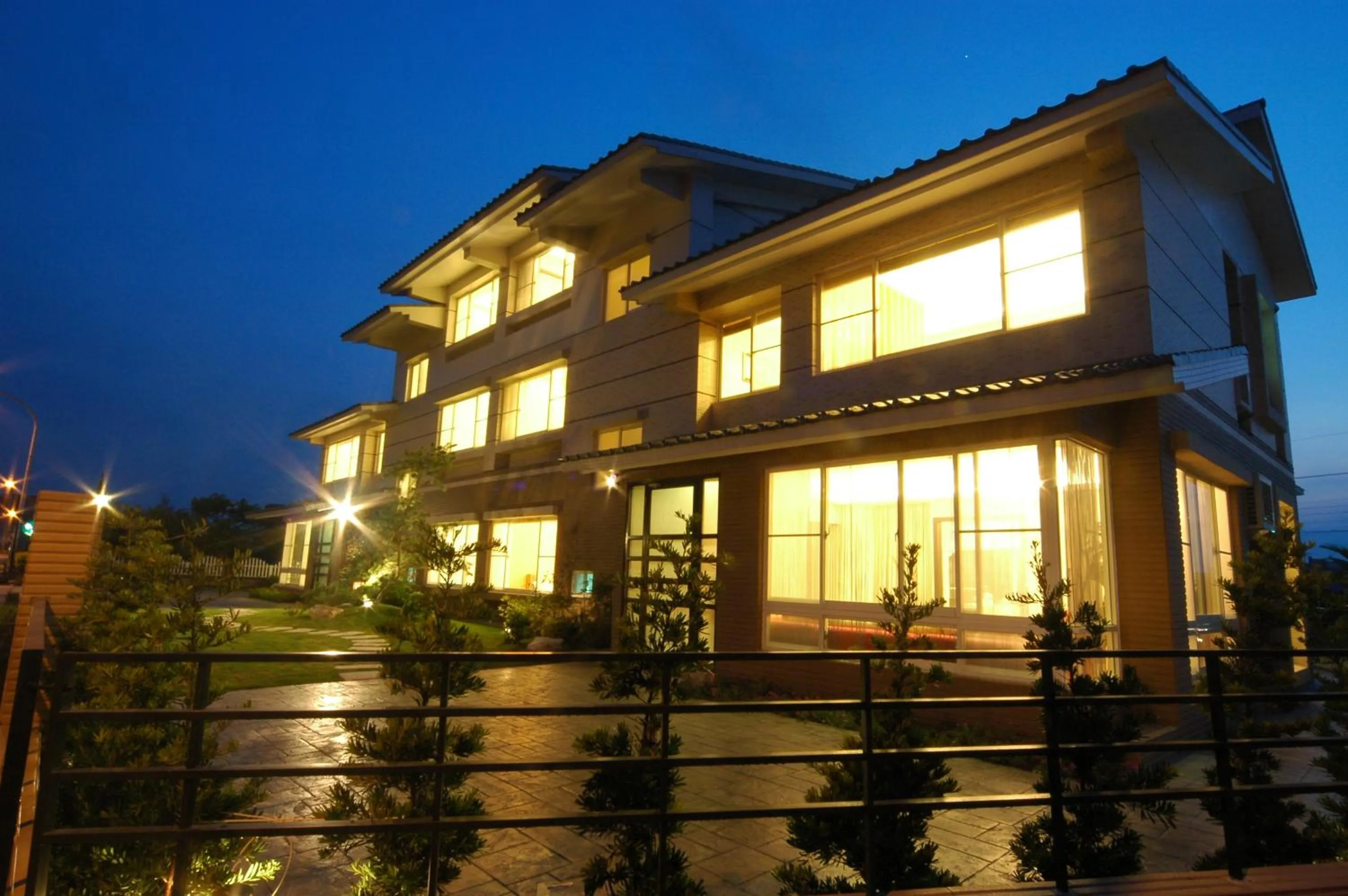 Property building in Yue Ya Guan Homestay