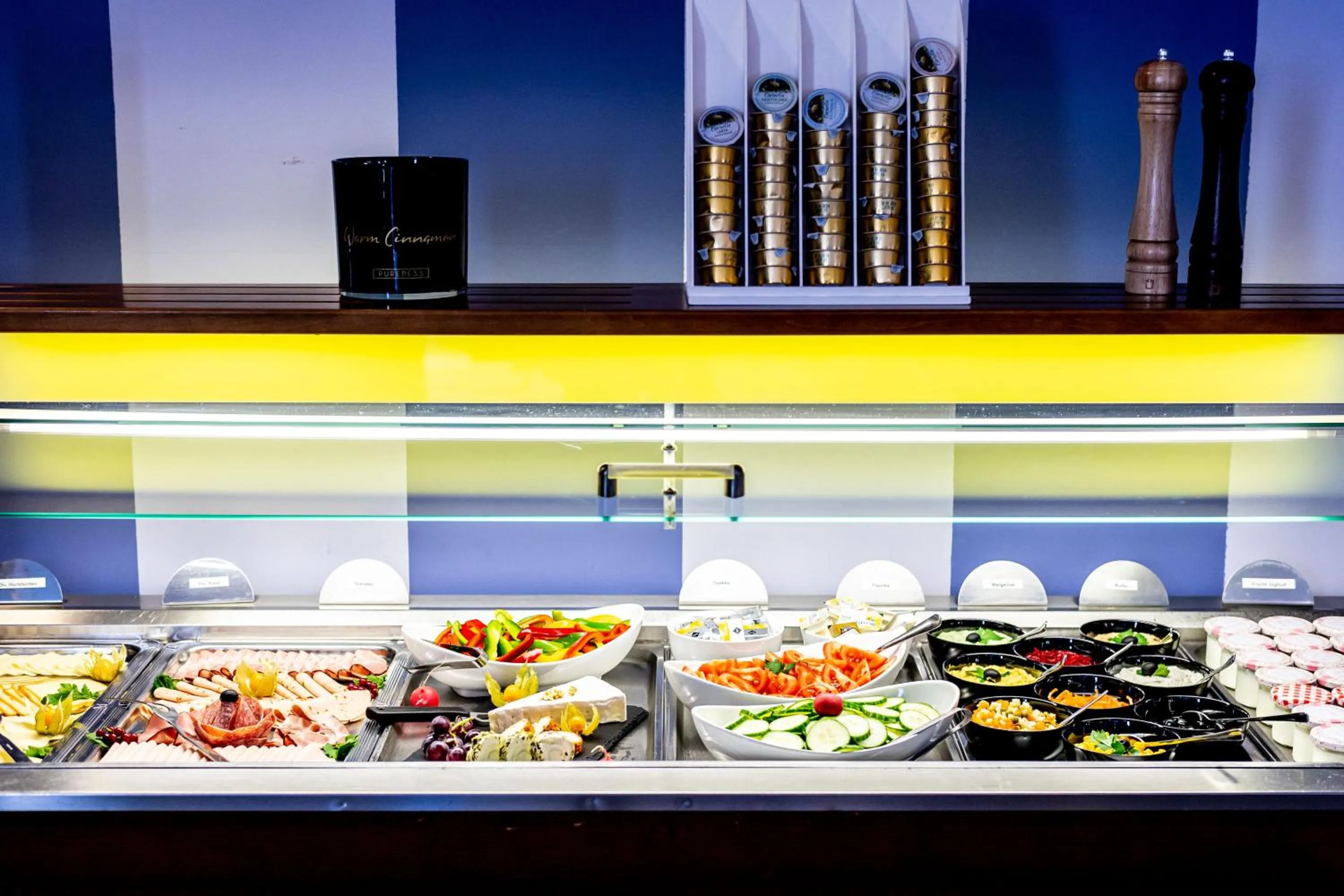 Breakfast in Lenas Donau Hotel