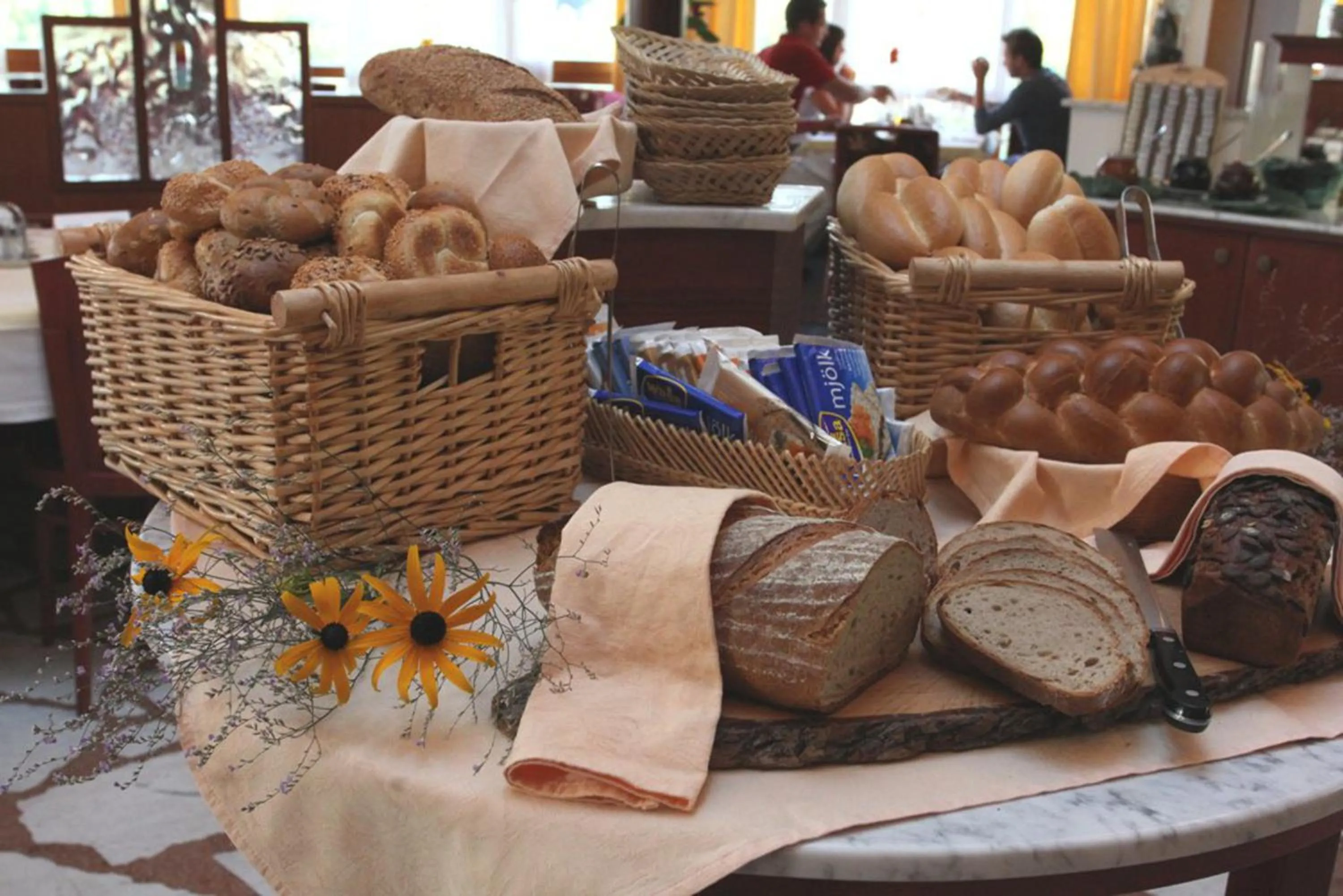 Buffet breakfast in Familien Hotel Krainz