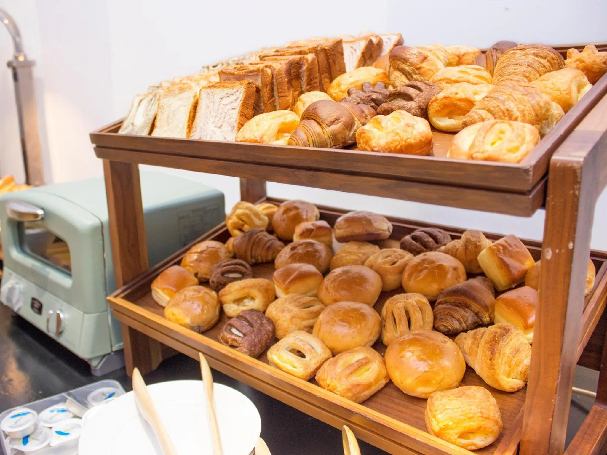 Restaurant/places to eat in Hearton Hotel Shinsaibashi Nagahoridouri