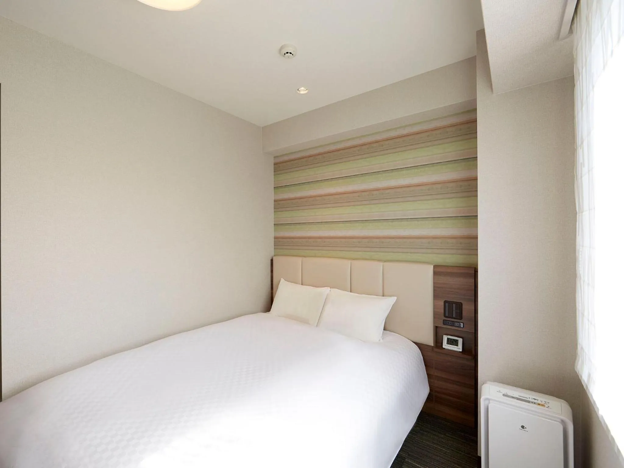 Photo of the whole room, Bed in Hearton Hotel Shinsaibashi Nagahoridouri