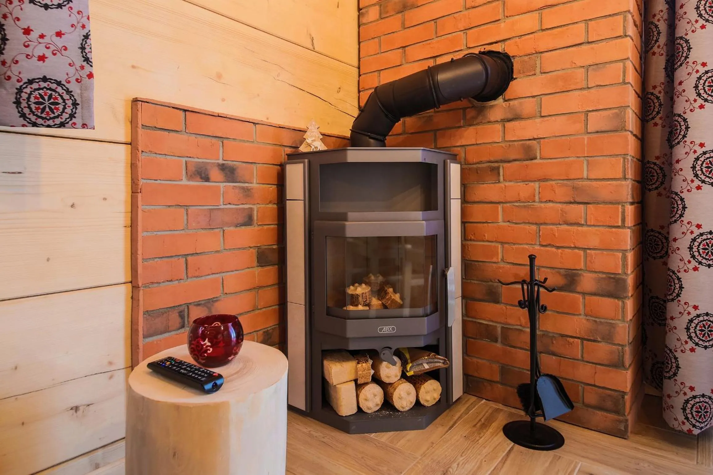 Decorative detail in Domki Górskie Janosik, Kwicoł i Pyzdra Jacuzzi, Sauna