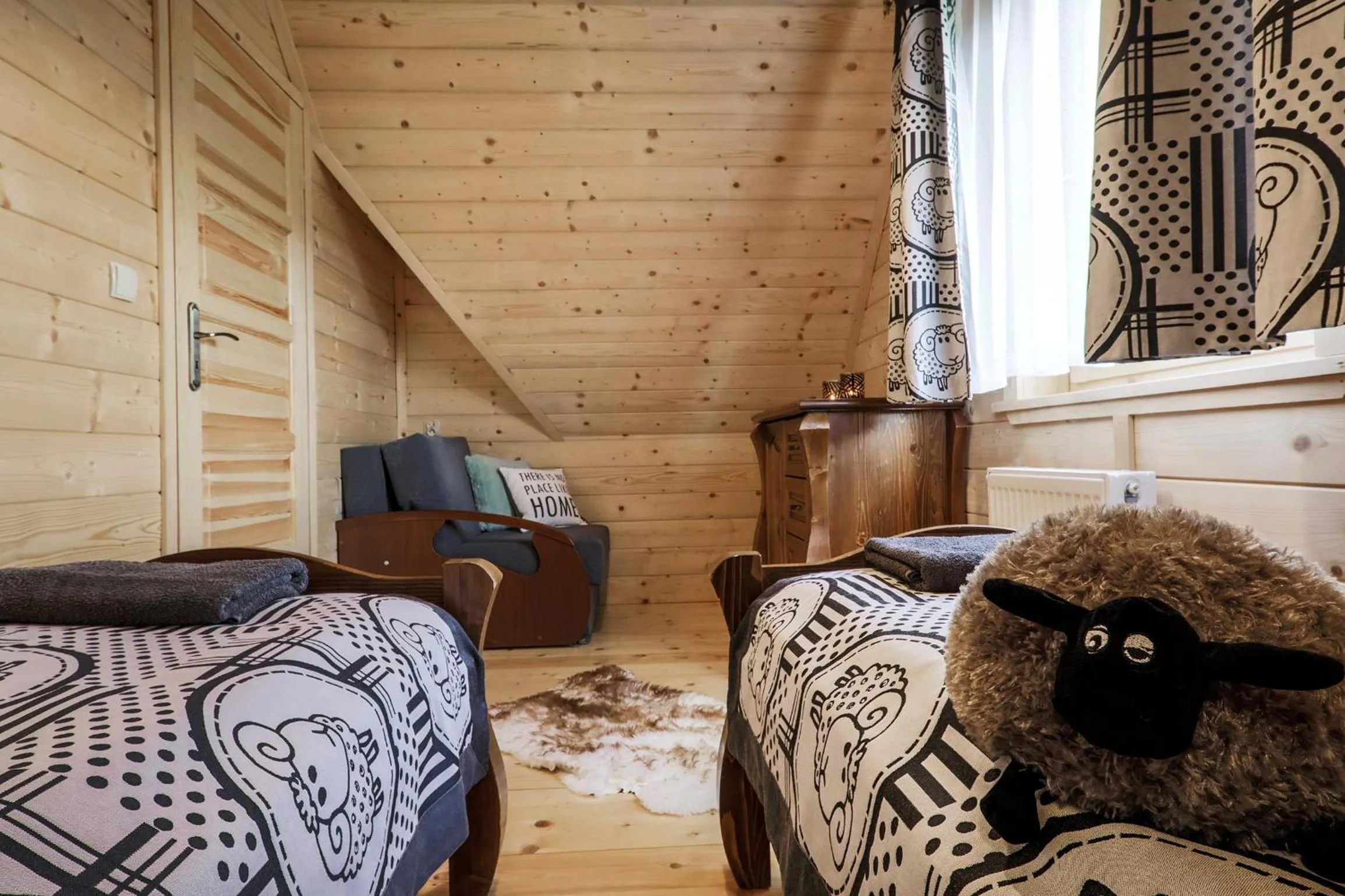Bedroom, Bed in Domki Górskie Janosik, Kwicoł i Pyzdra Jacuzzi, Sauna