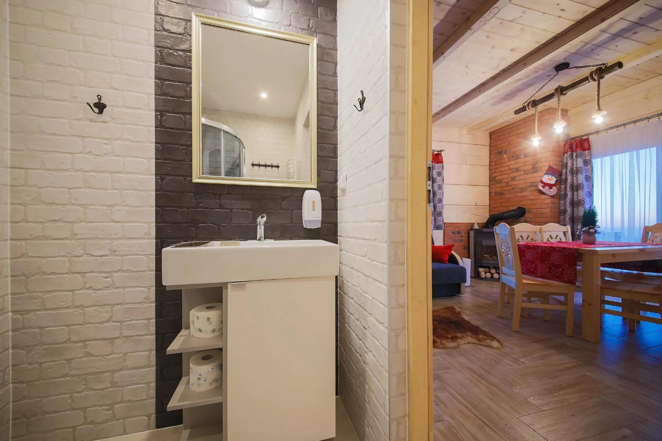 Bathroom in Domki Górskie Janosik, Kwicoł i Pyzdra Jacuzzi, Sauna
