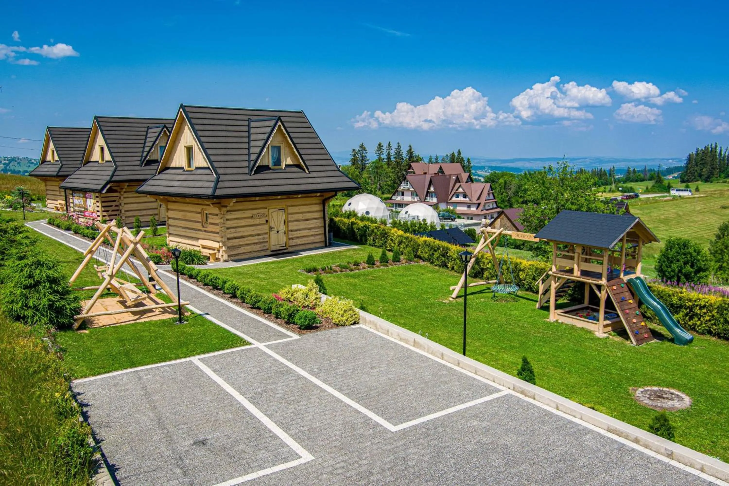 Property building in Domki Górskie Janosik, Kwicoł i Pyzdra Jacuzzi, Sauna