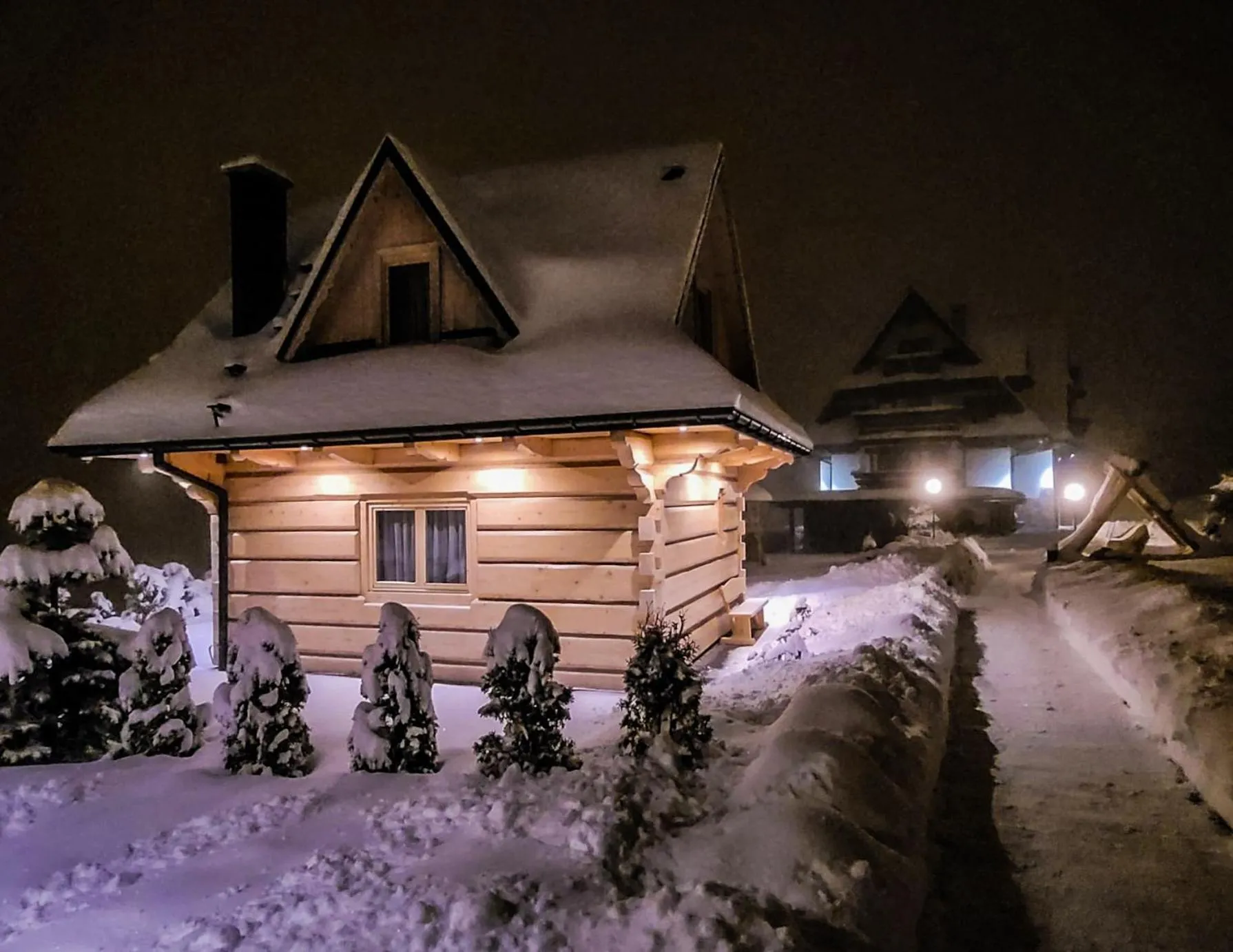 Property building in Domki Górskie Janosik, Kwicoł i Pyzdra Jacuzzi, Sauna